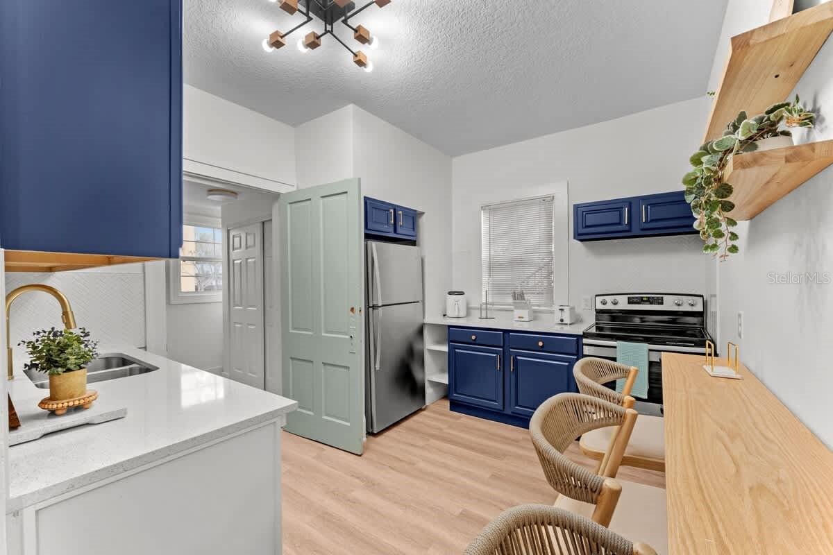 304 LAKESHORE BLVD, KISSIMMEE, FL — photo 22
