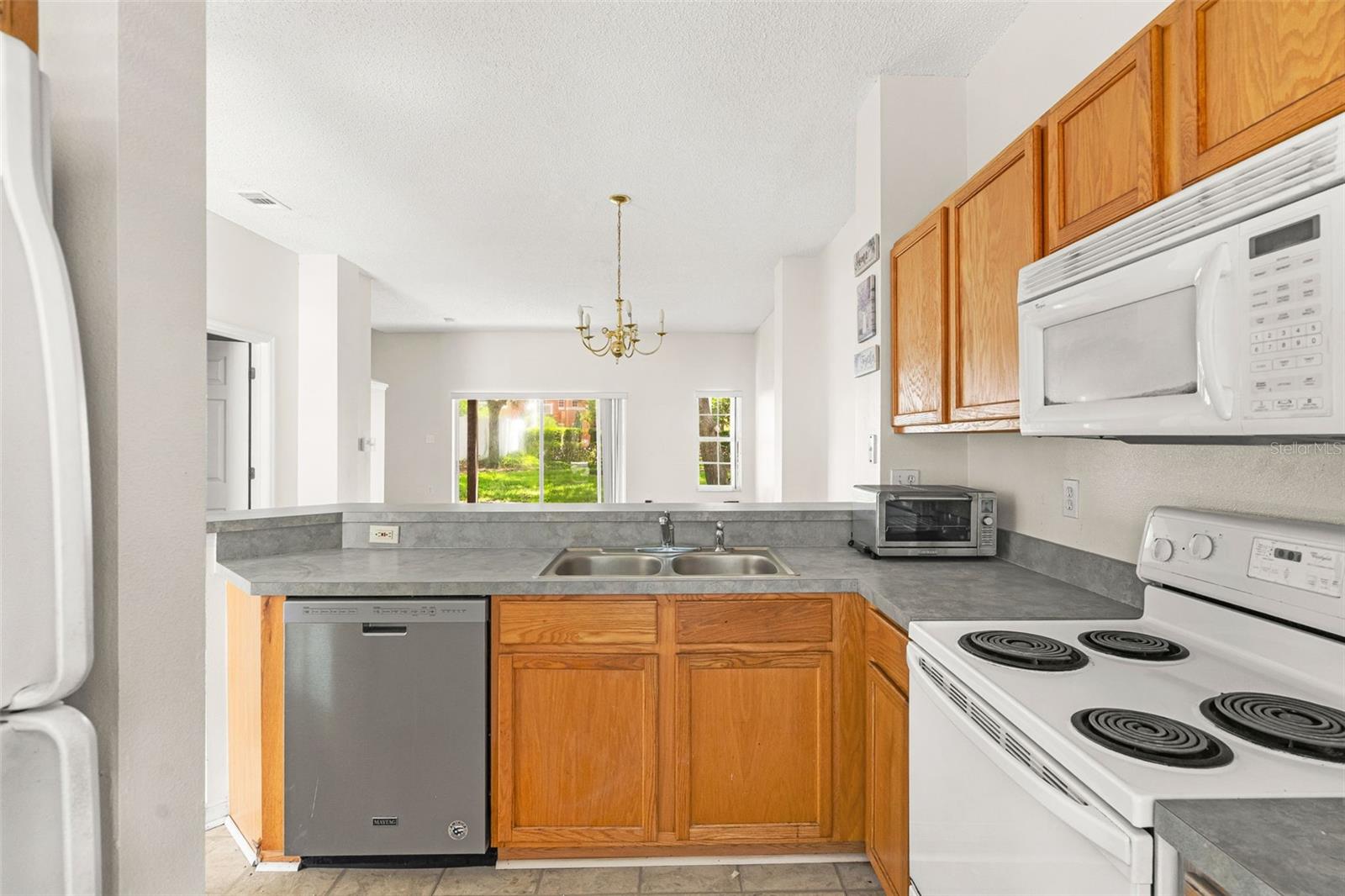 8474 CRYSTAL COVE LOOP, KISSIMMEE, FL — photo 7