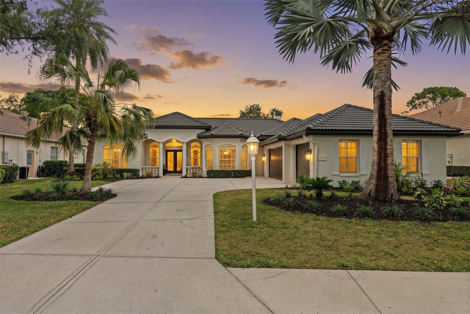 7318 EATON CT, UNIVERSITY PARK, FL — photo 2