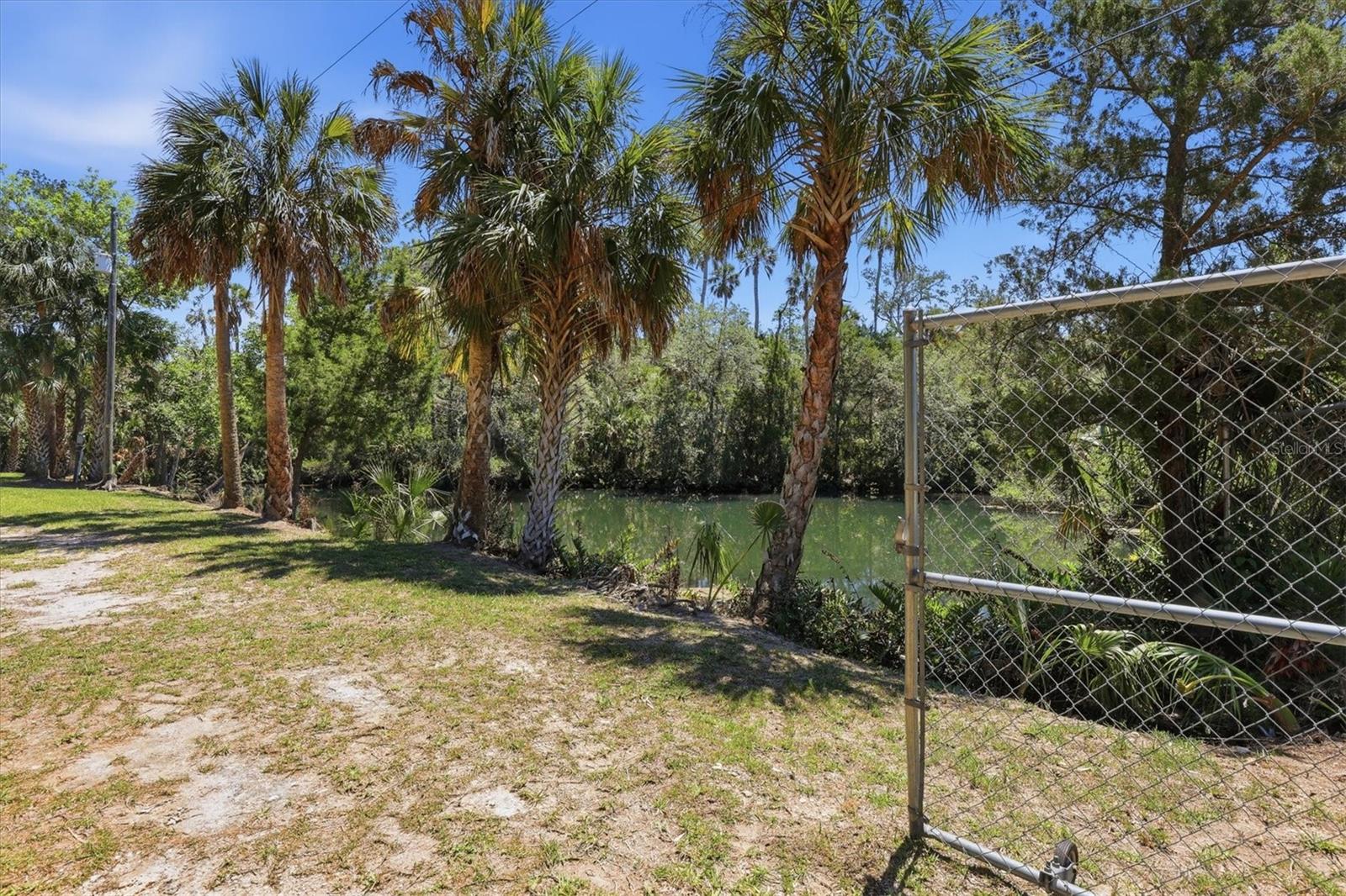 6240 COLONY CIR, WEEKI WACHEE, FL — photo 4