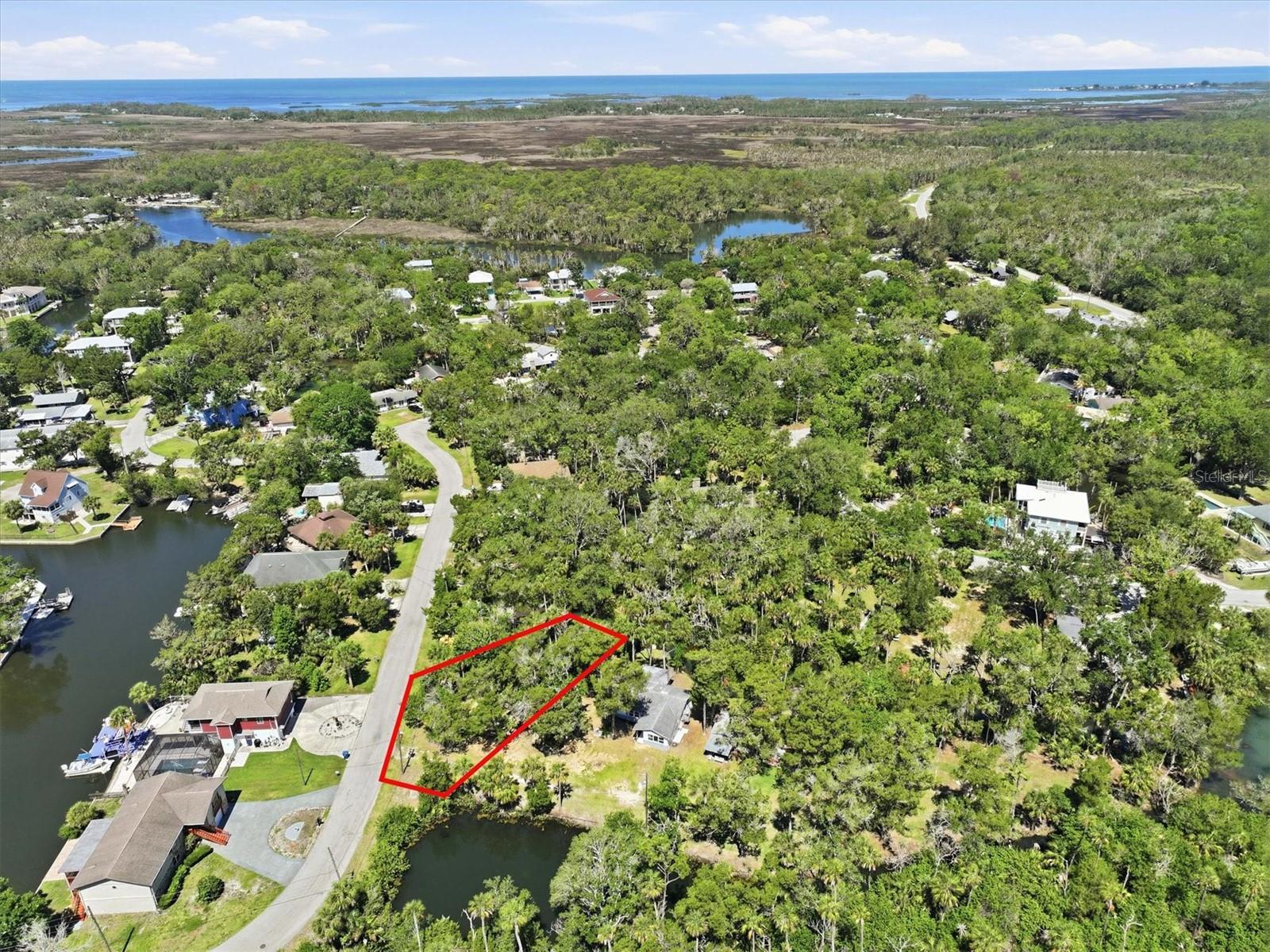 6240 COLONY CIR, WEEKI WACHEE, FL — photo 9