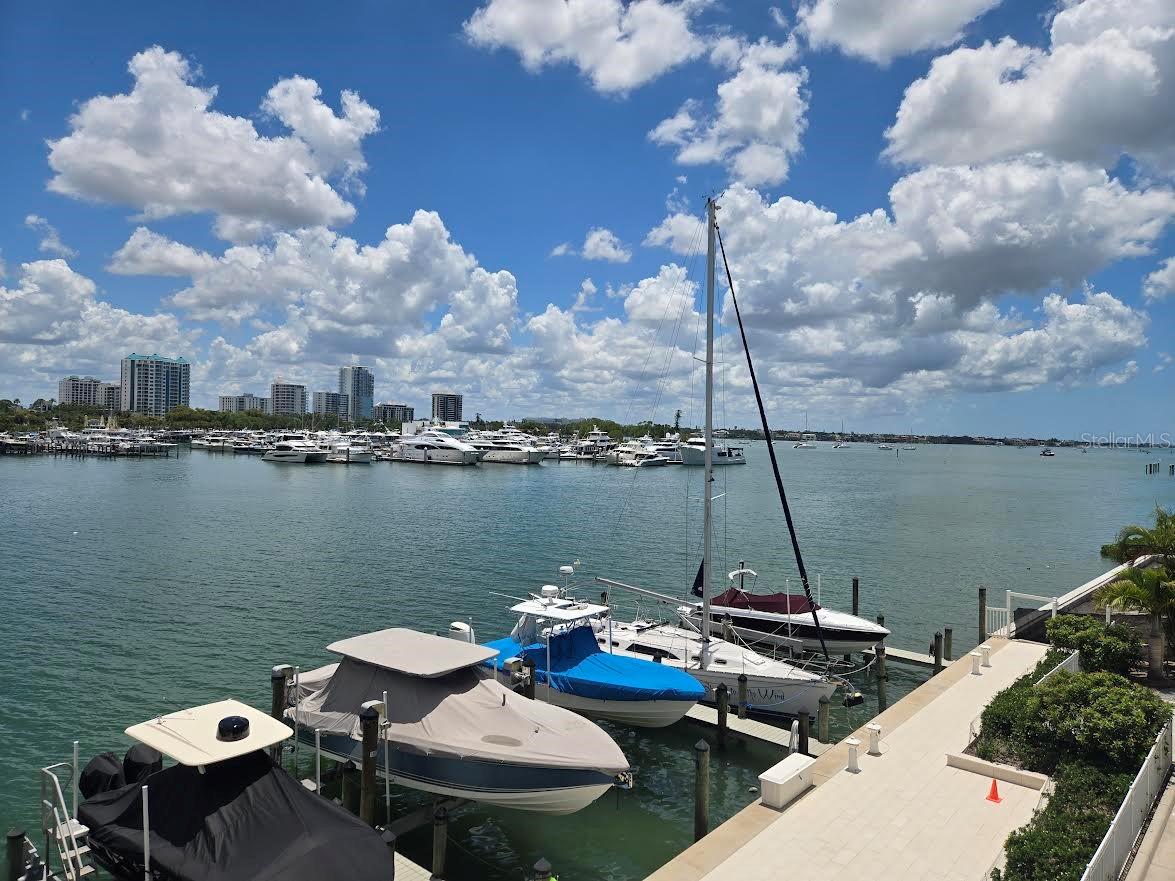 650 GOLDEN GATE PT #301, SARASOTA, FL — photo 31
