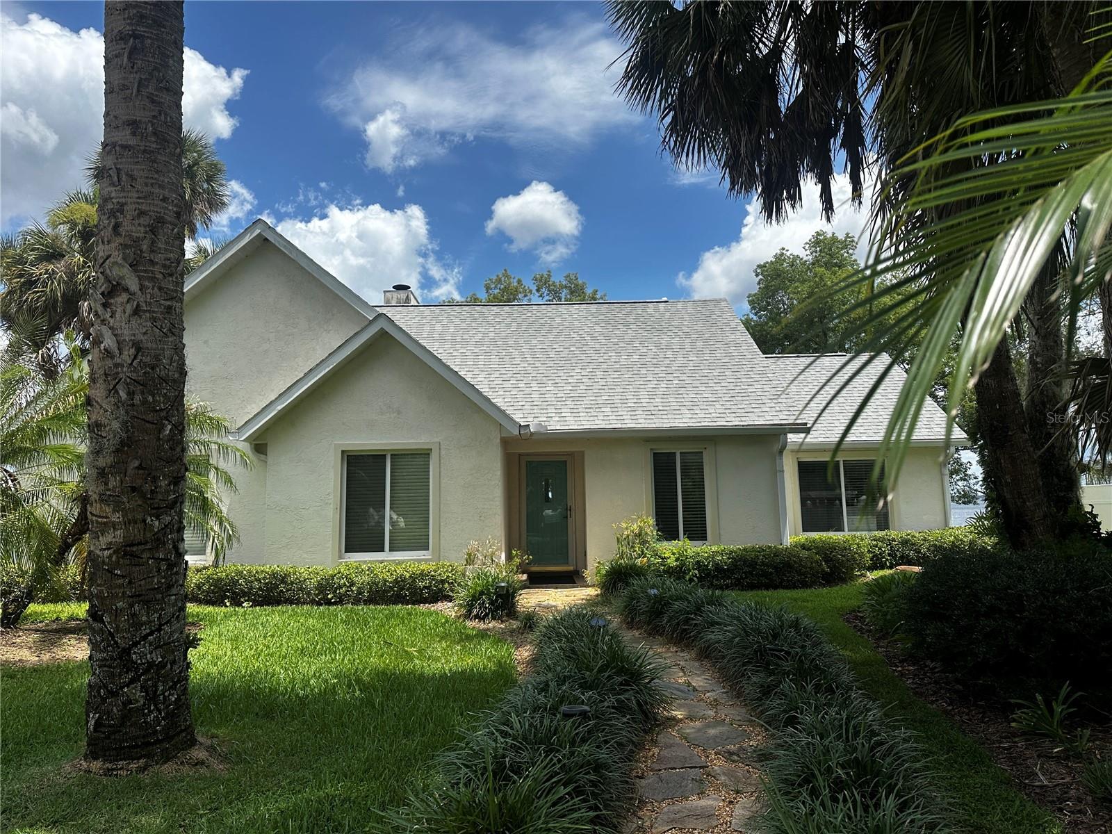 12595 SE SUNSET HARBOR RD, WEIRSDALE, FL