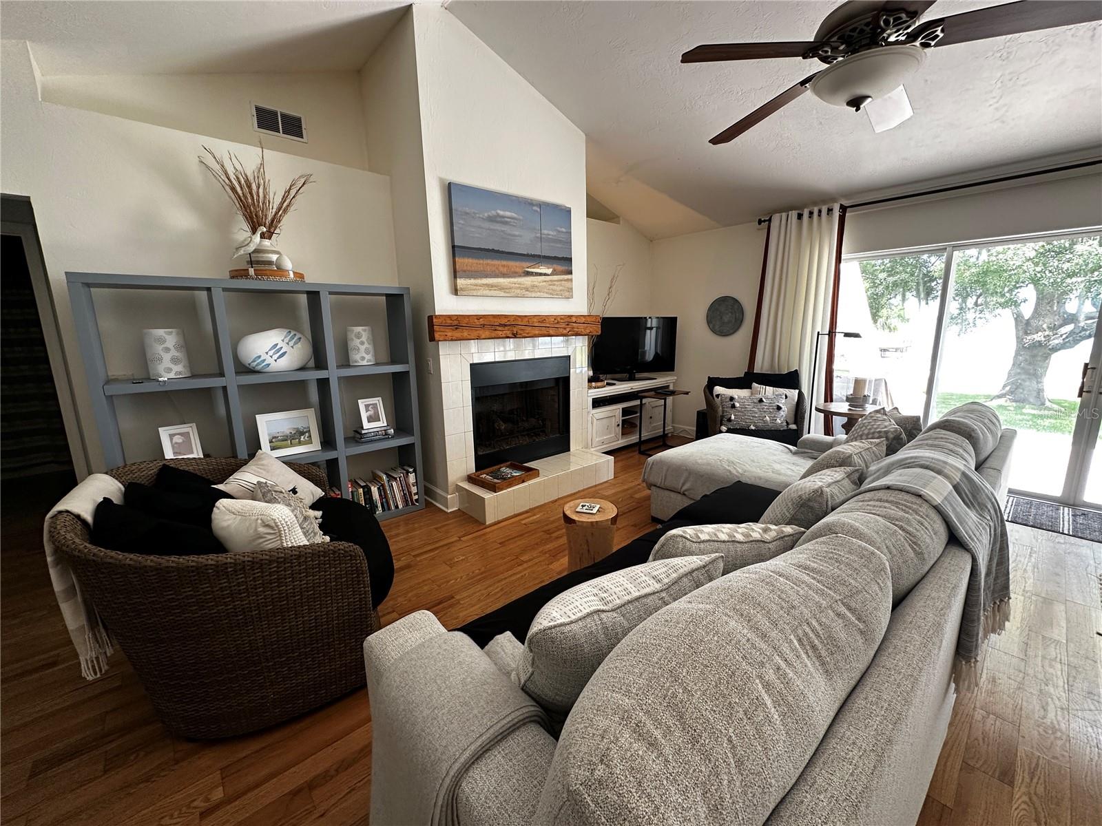 12595 SE SUNSET HARBOR RD, WEIRSDALE, FL — photo 3