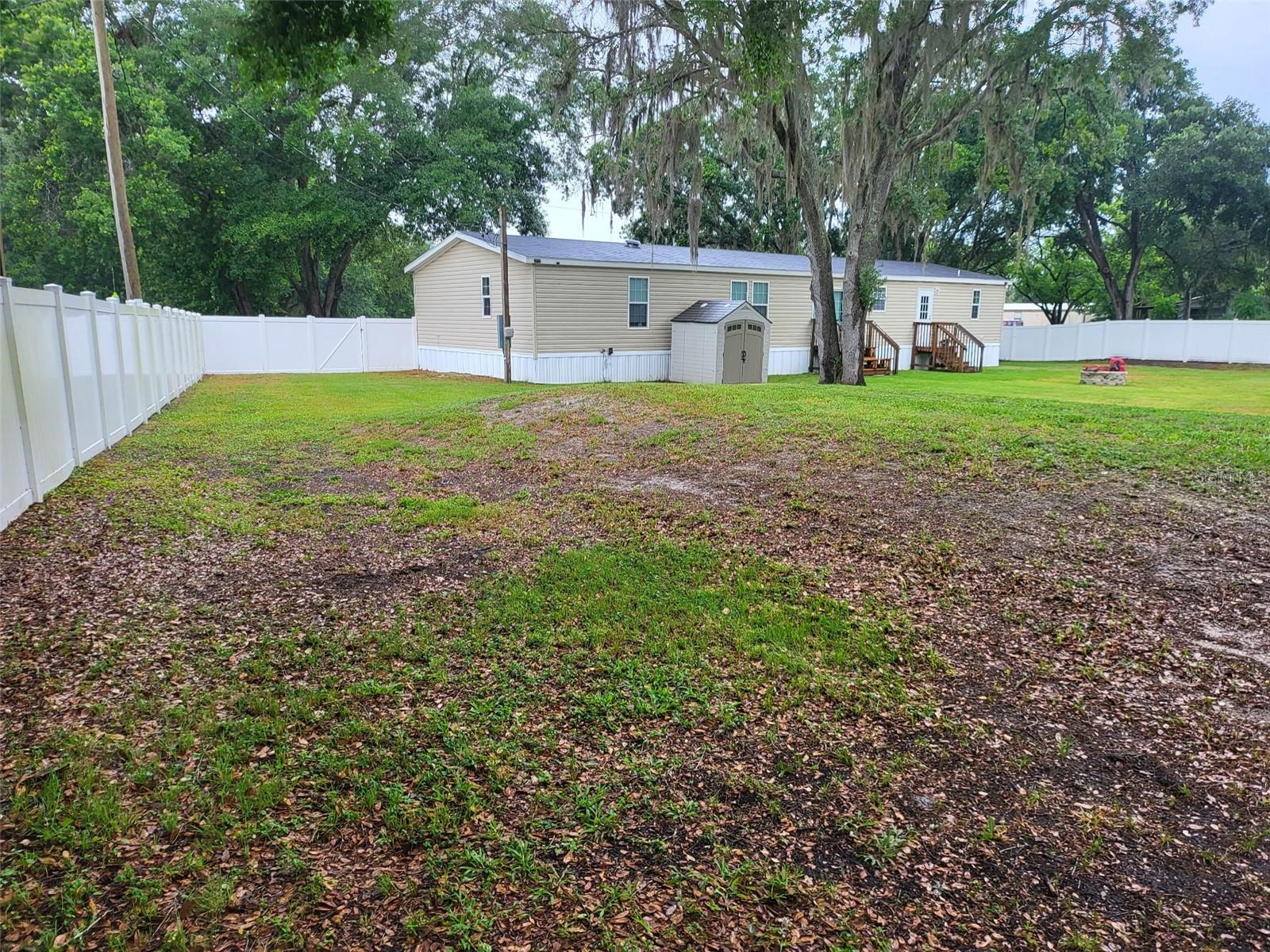 8915 HAMMOCK LOOP, POLK CITY, FL 33868, POLK CITY, FL — photo 3