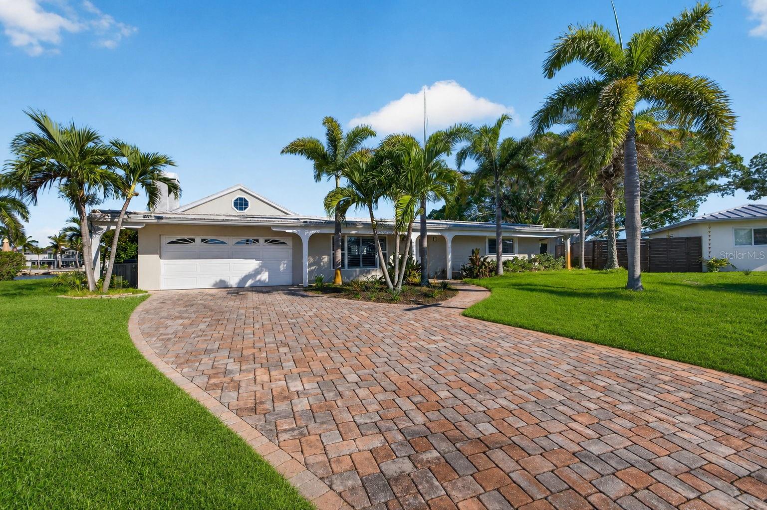 1276 37TH AVE NE, ST PETERSBURG, FL — photo 4