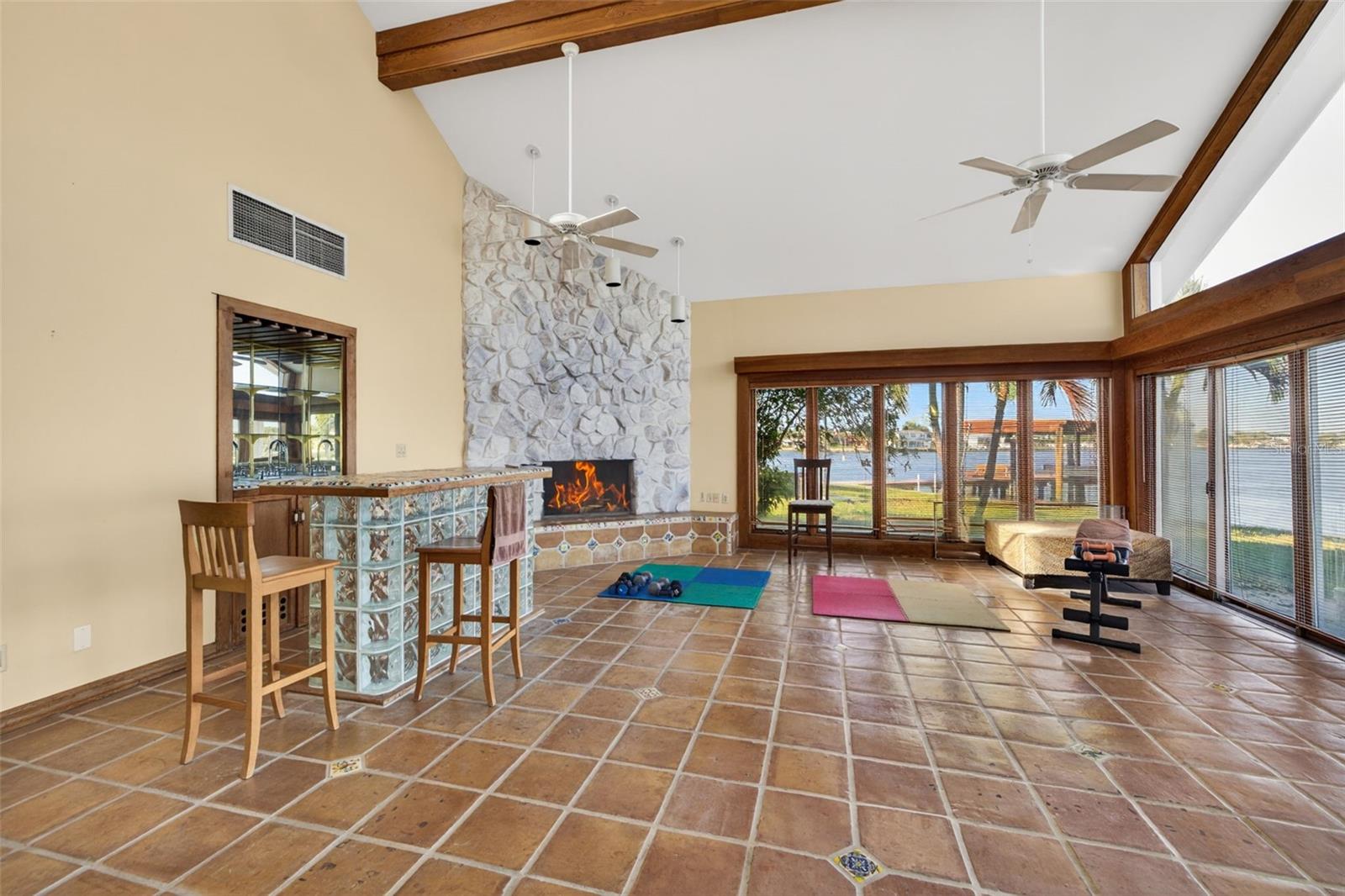 1276 37TH AVE NE, ST PETERSBURG, FL — photo 13