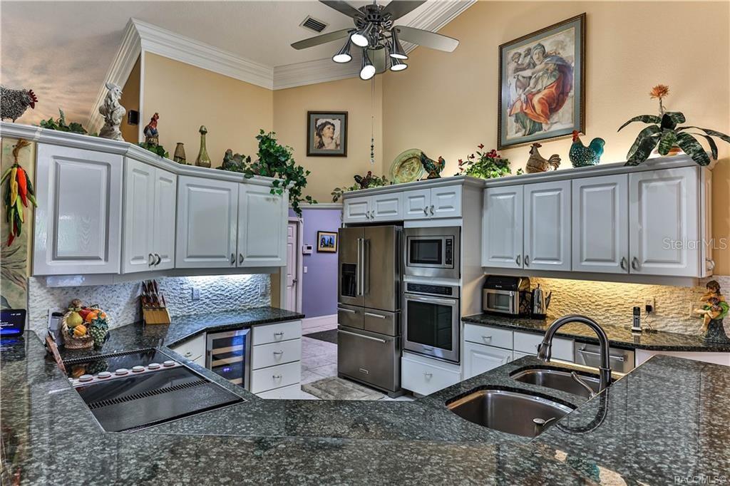 5215 N HONEYCREEK TER, CRYSTAL RIVER, FL — photo 12