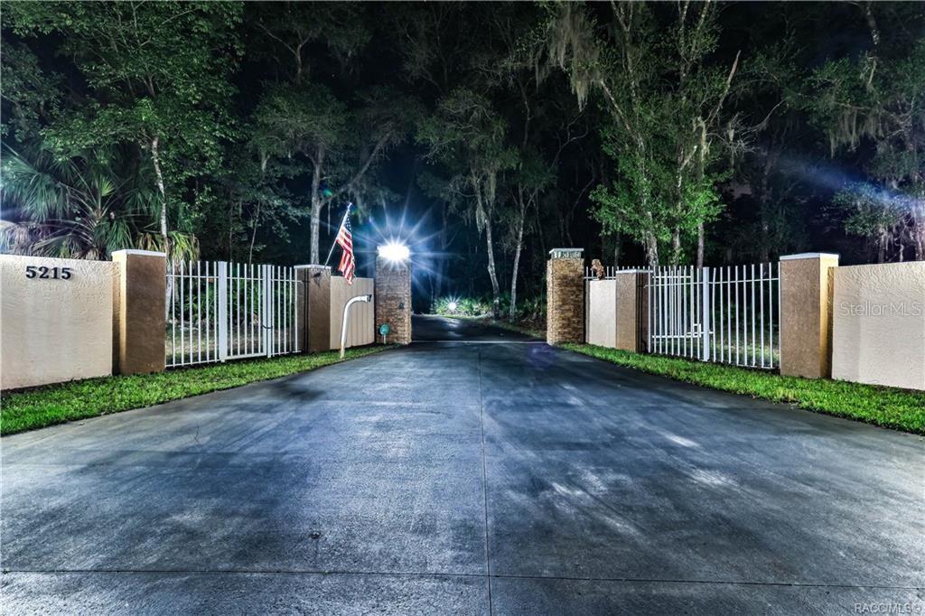 5215 N HONEYCREEK TER, CRYSTAL RIVER, FL — photo 58