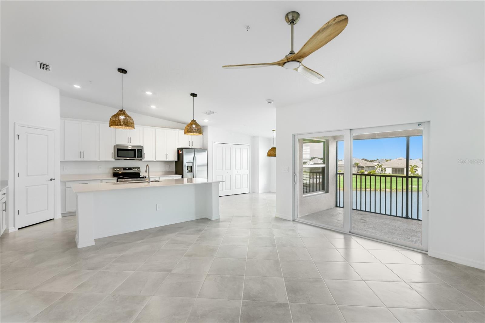 19007 SCALLOP LOOP #204, LAKEWOOD RANCH, FL — photo 10