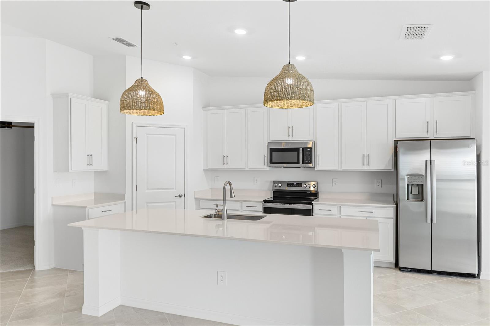 19007 SCALLOP LOOP #204, LAKEWOOD RANCH, FL — photo 12