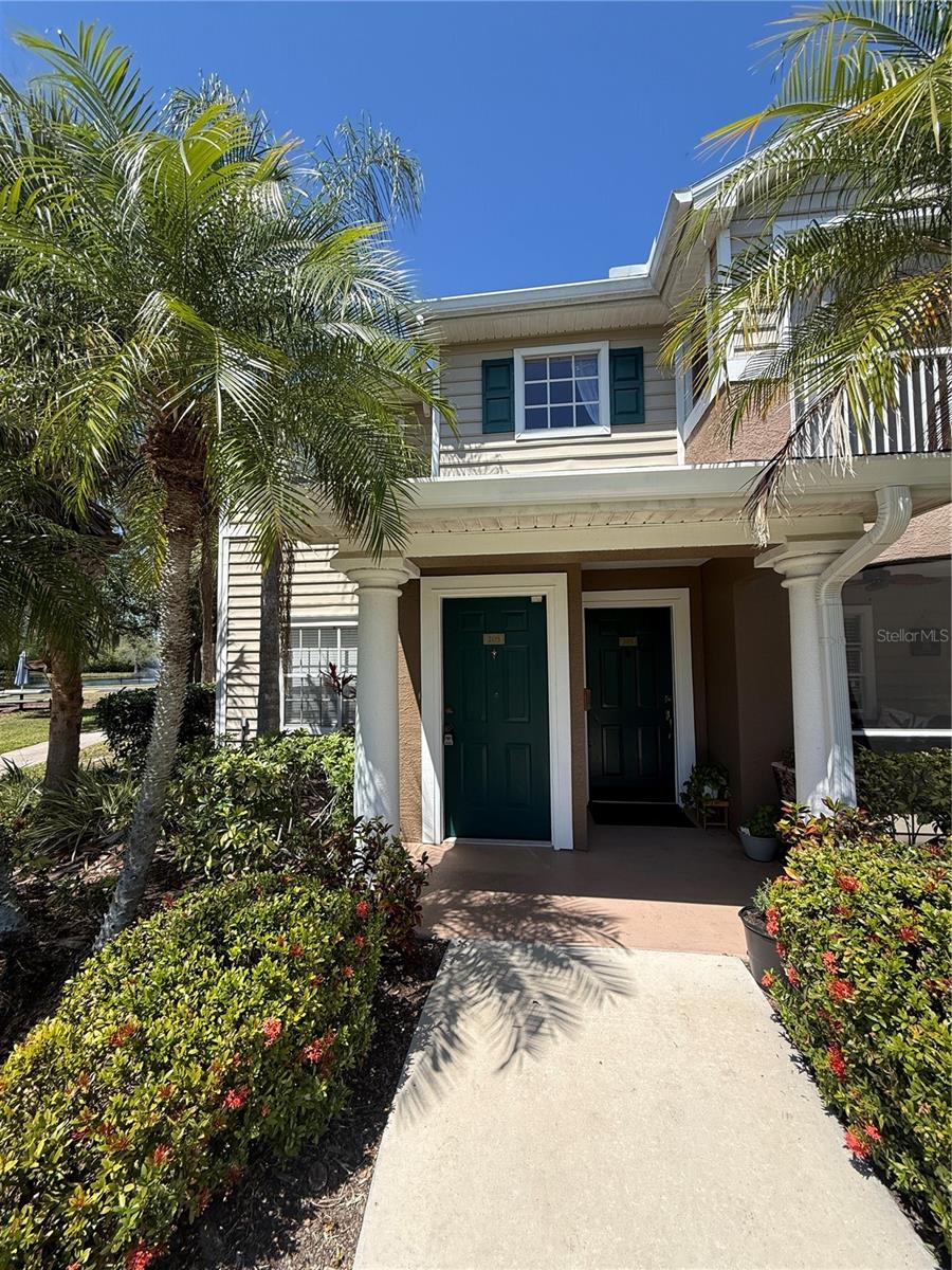 8932 MANOR LOOP #205, LAKEWOOD RANCH, FL