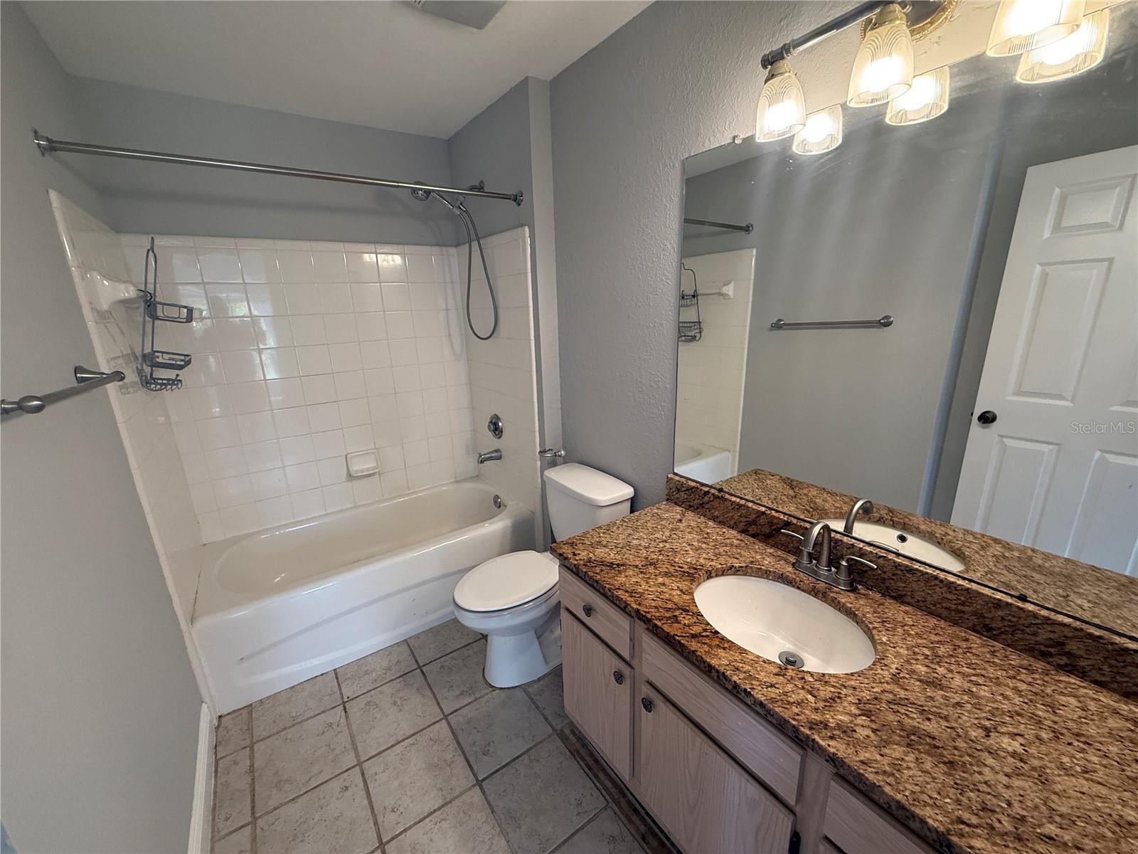 8932 MANOR LOOP #205, LAKEWOOD RANCH, FL — photo 10