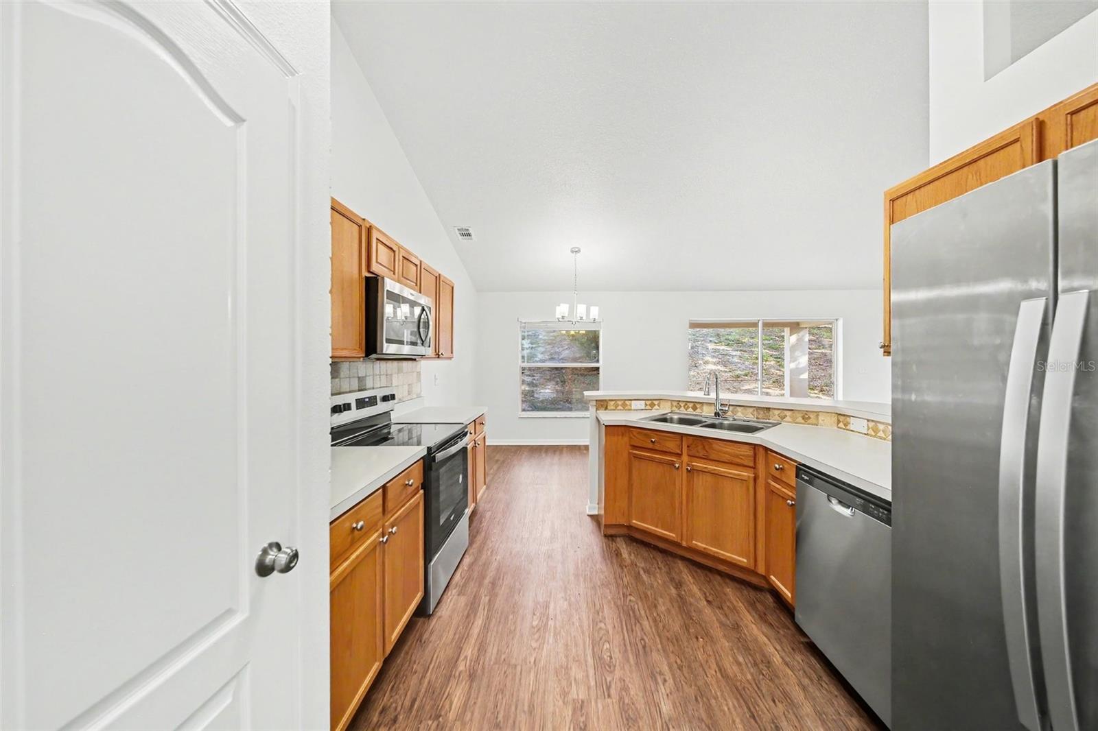 10423 LAKE HASSON CIR, CLERMONT, FL — photo 13