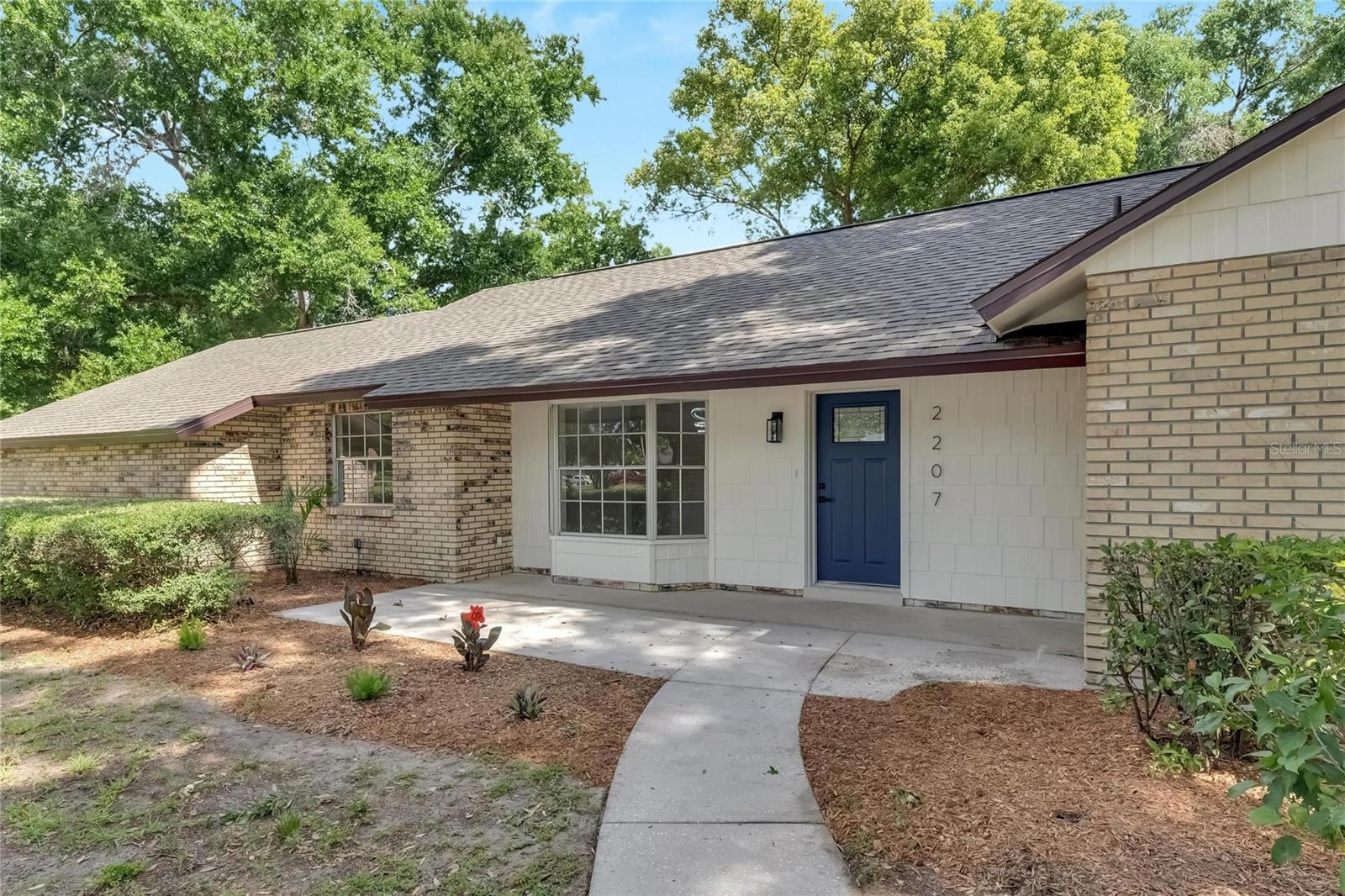 2207 PARKWOOD DR, VALRICO, FL — photo 12