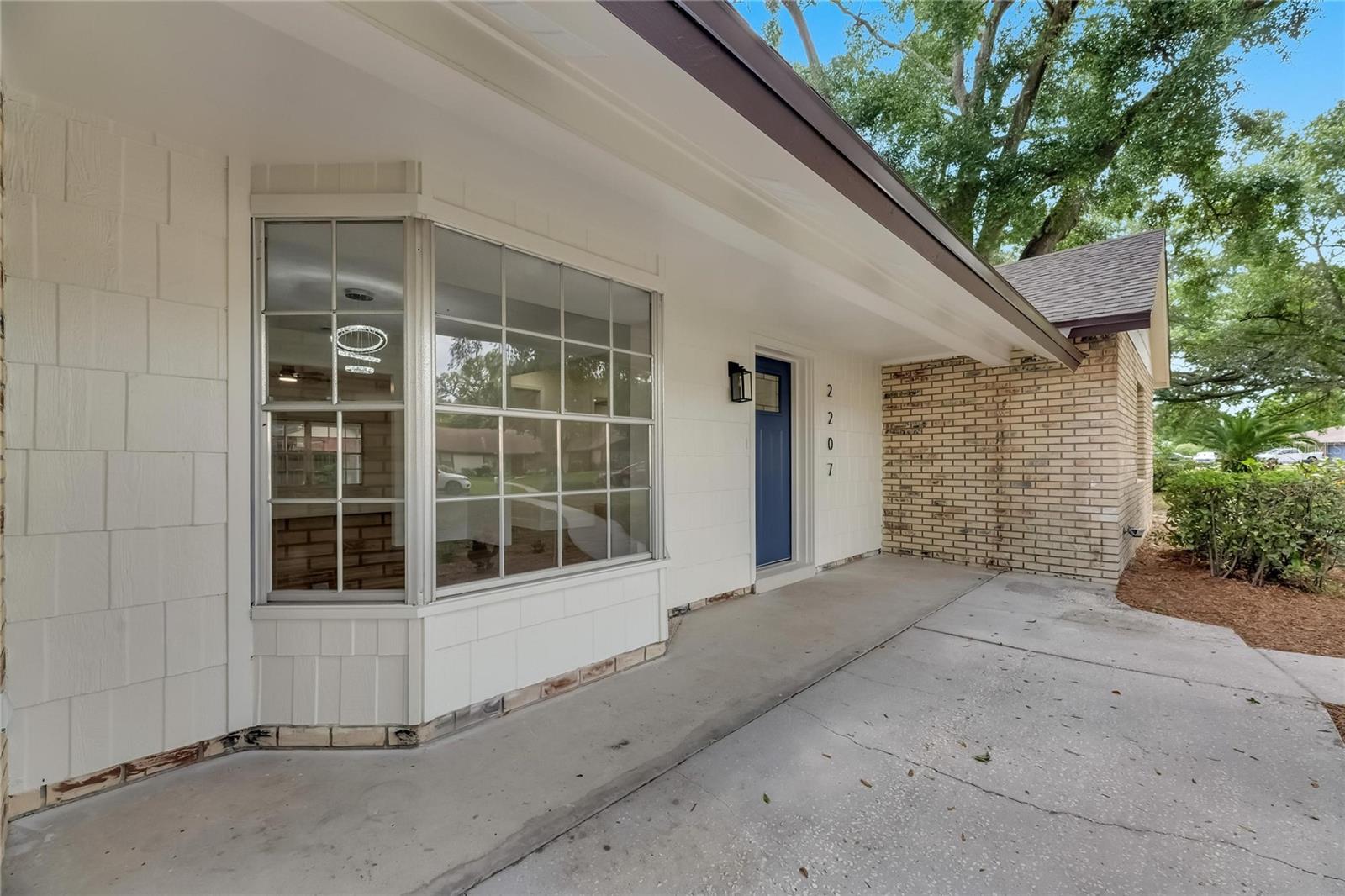 2207 PARKWOOD DR, VALRICO, FL — photo 11