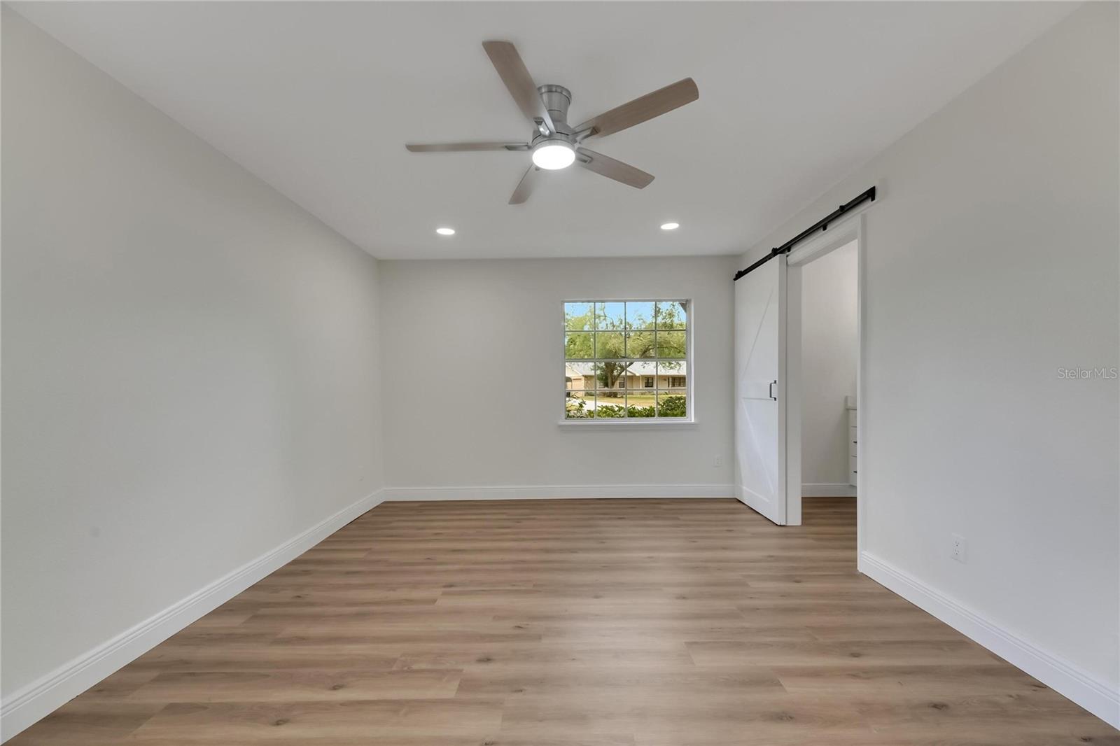 2207 PARKWOOD DR, VALRICO, FL — photo 38