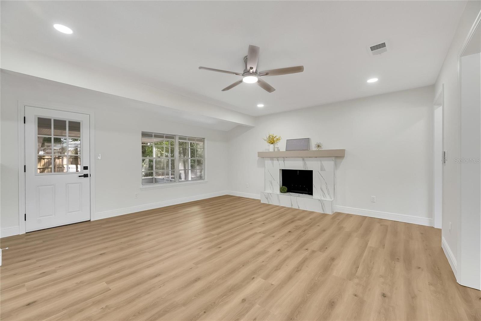 2207 PARKWOOD DR, VALRICO, FL — photo 54
