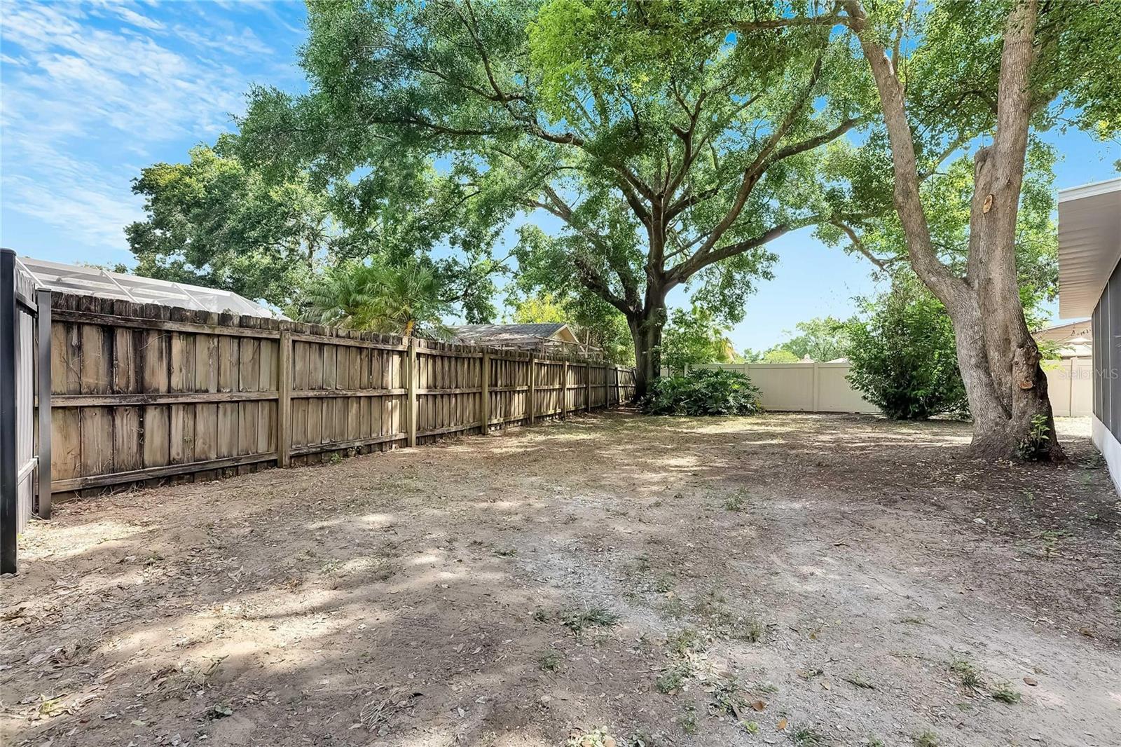 2207 PARKWOOD DR, VALRICO, FL — photo 71