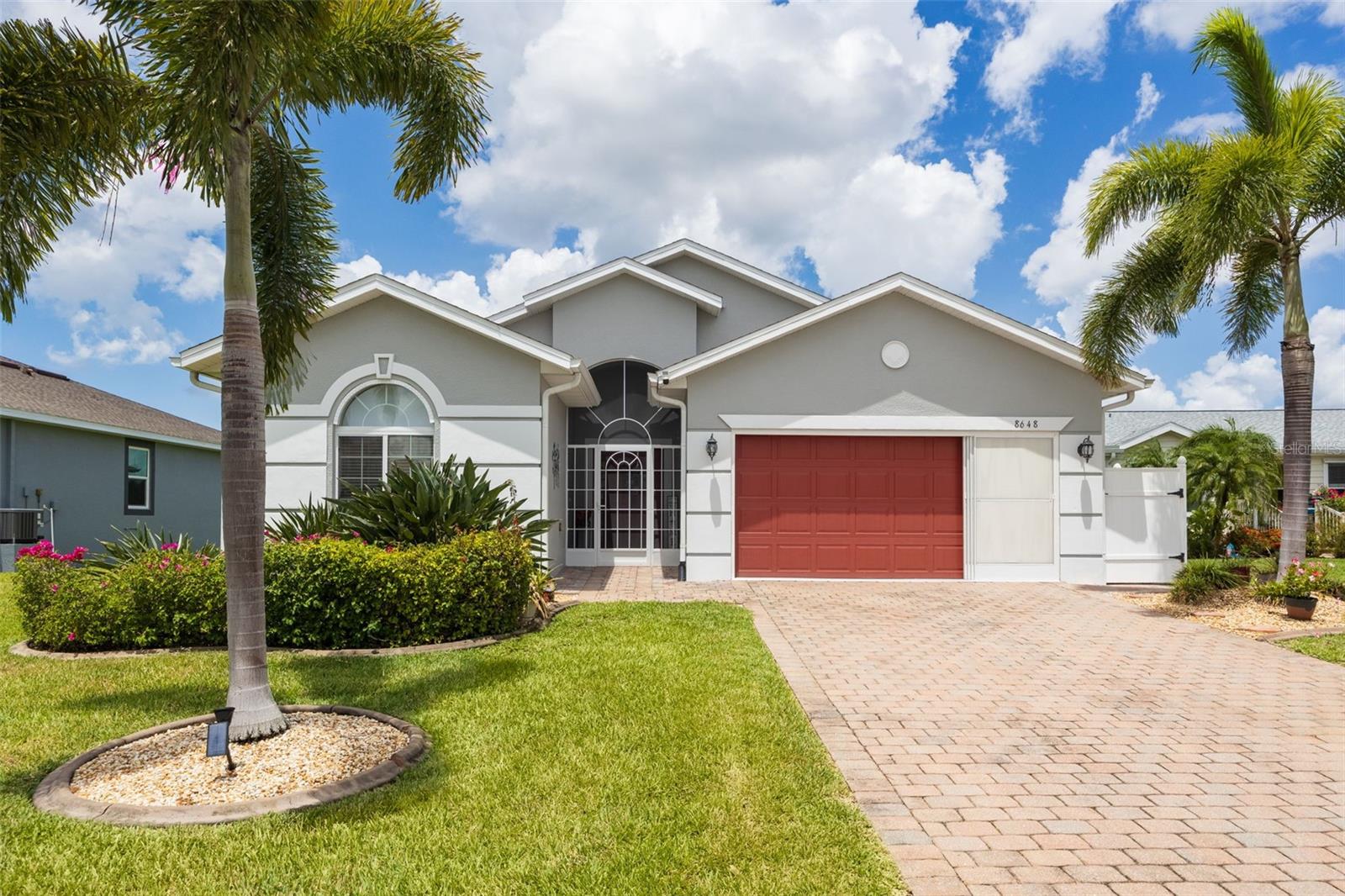 8648 LAKE FRONT CT, PUNTA GORDA, FL