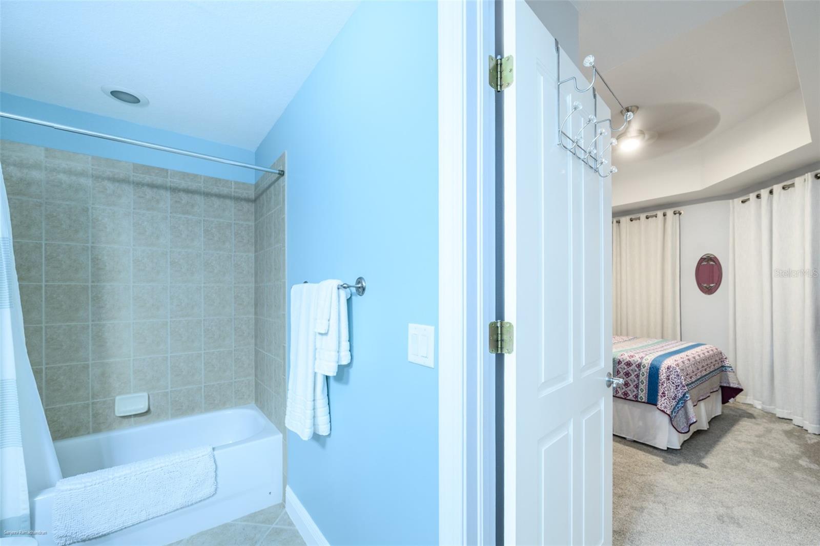 5116 MELBOURNE ST #B303, PUNTA GORDA, FL — photo 40