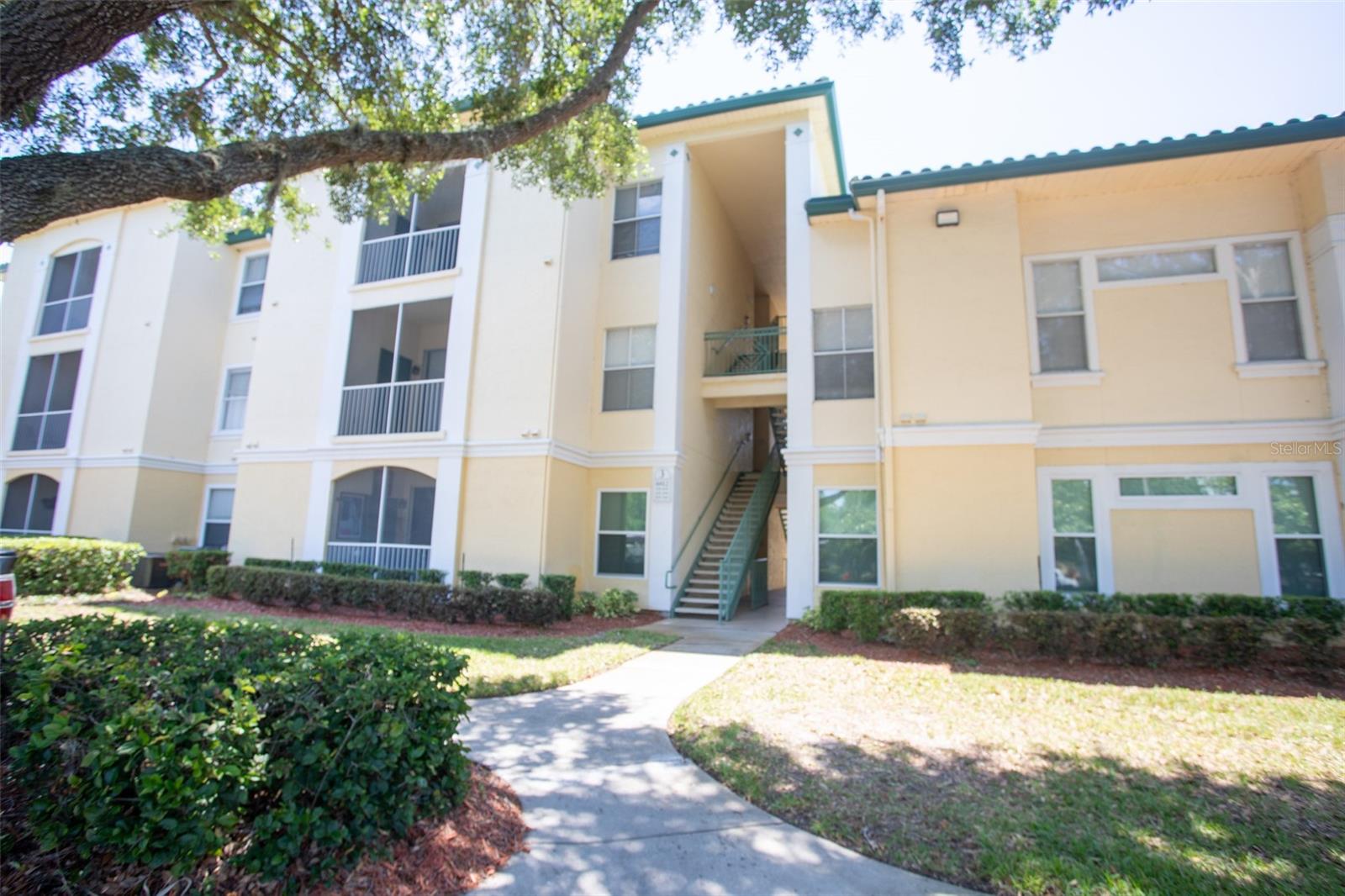 8812 DUNES CT #305, KISSIMMEE, FL