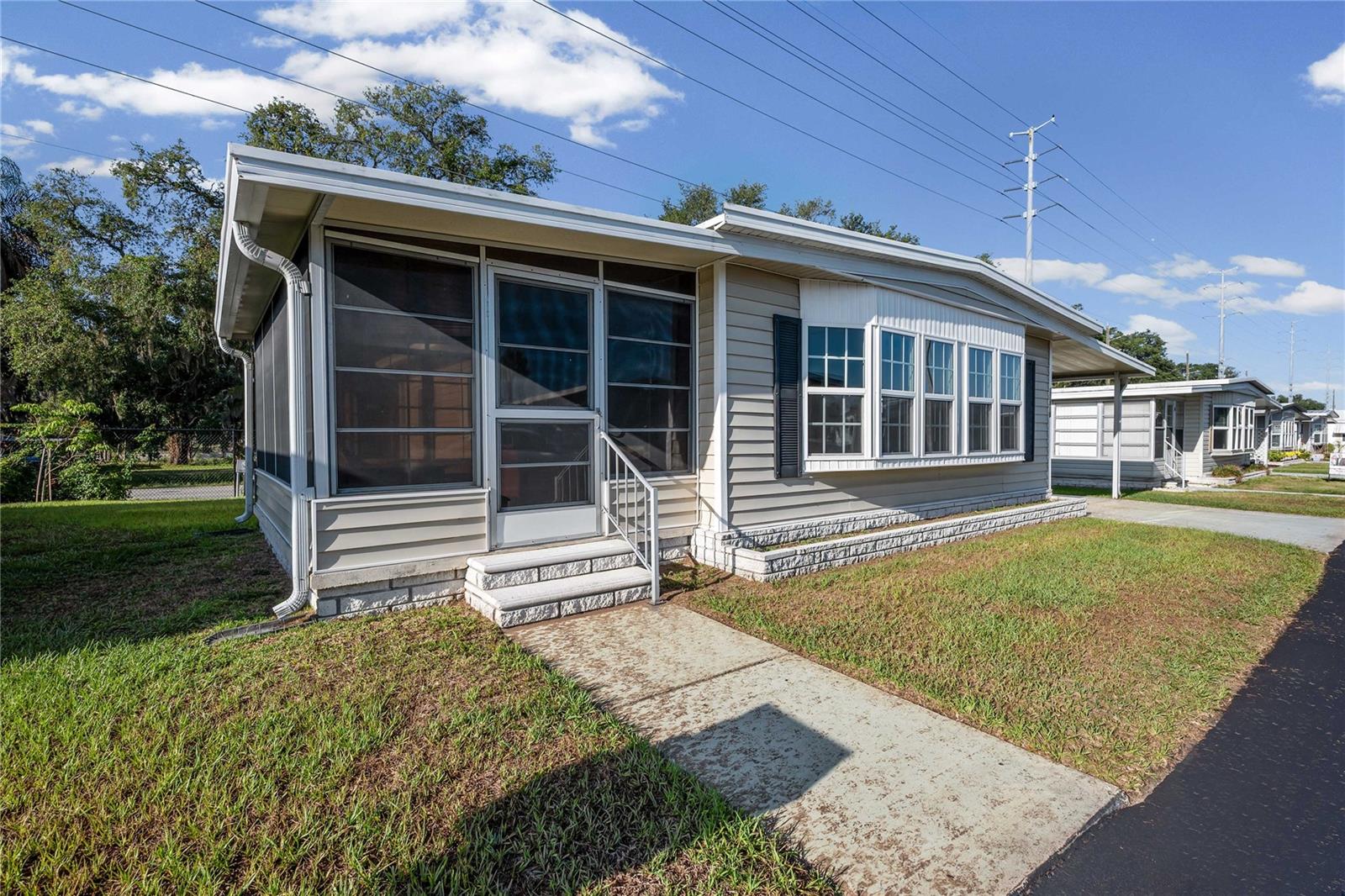 37818 VALENCIA AVE, ZEPHYRHILLS, FL — photo 3