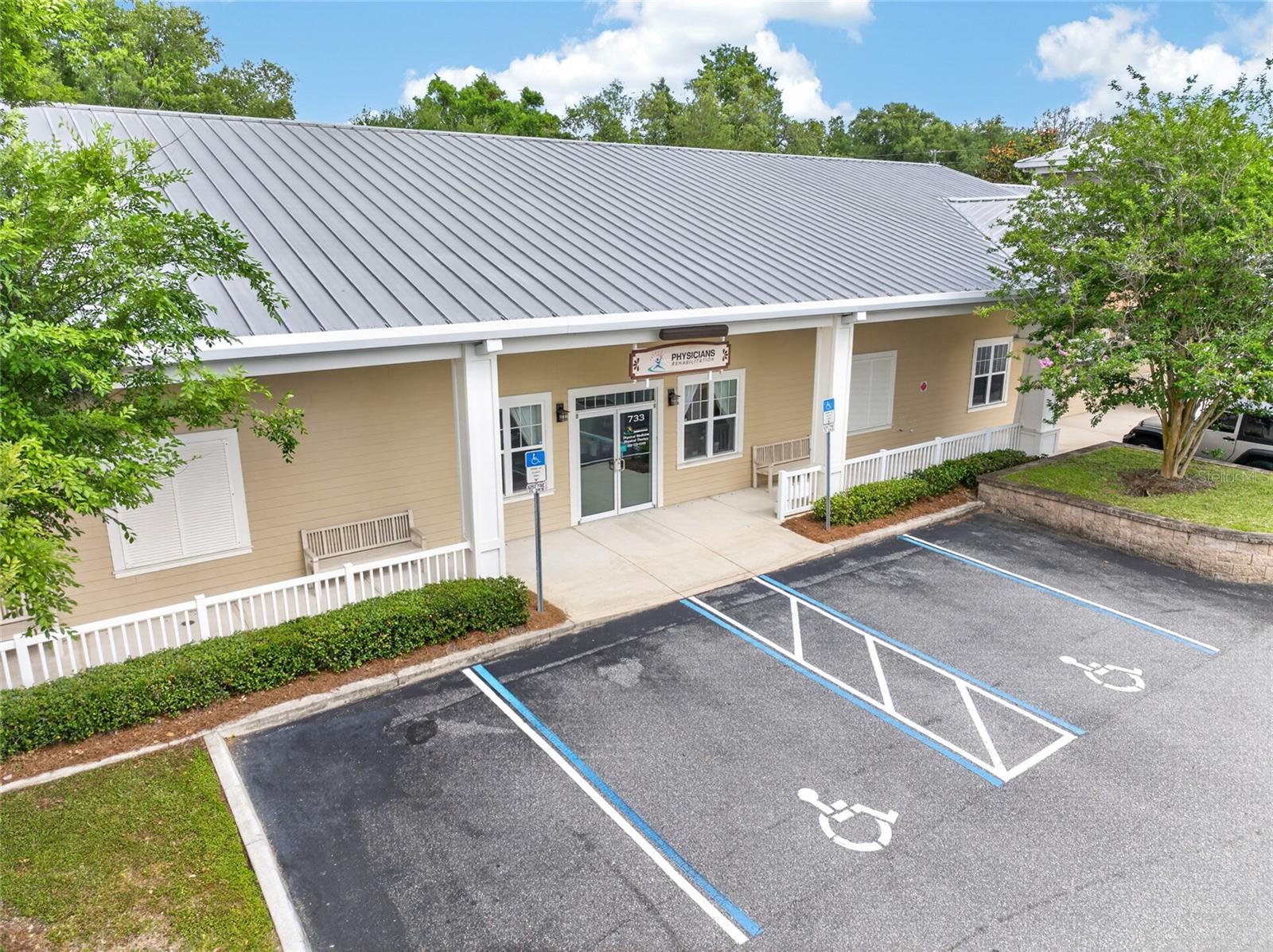 733 COUNTY ROAD 466, LADY LAKE, FL — photo 42