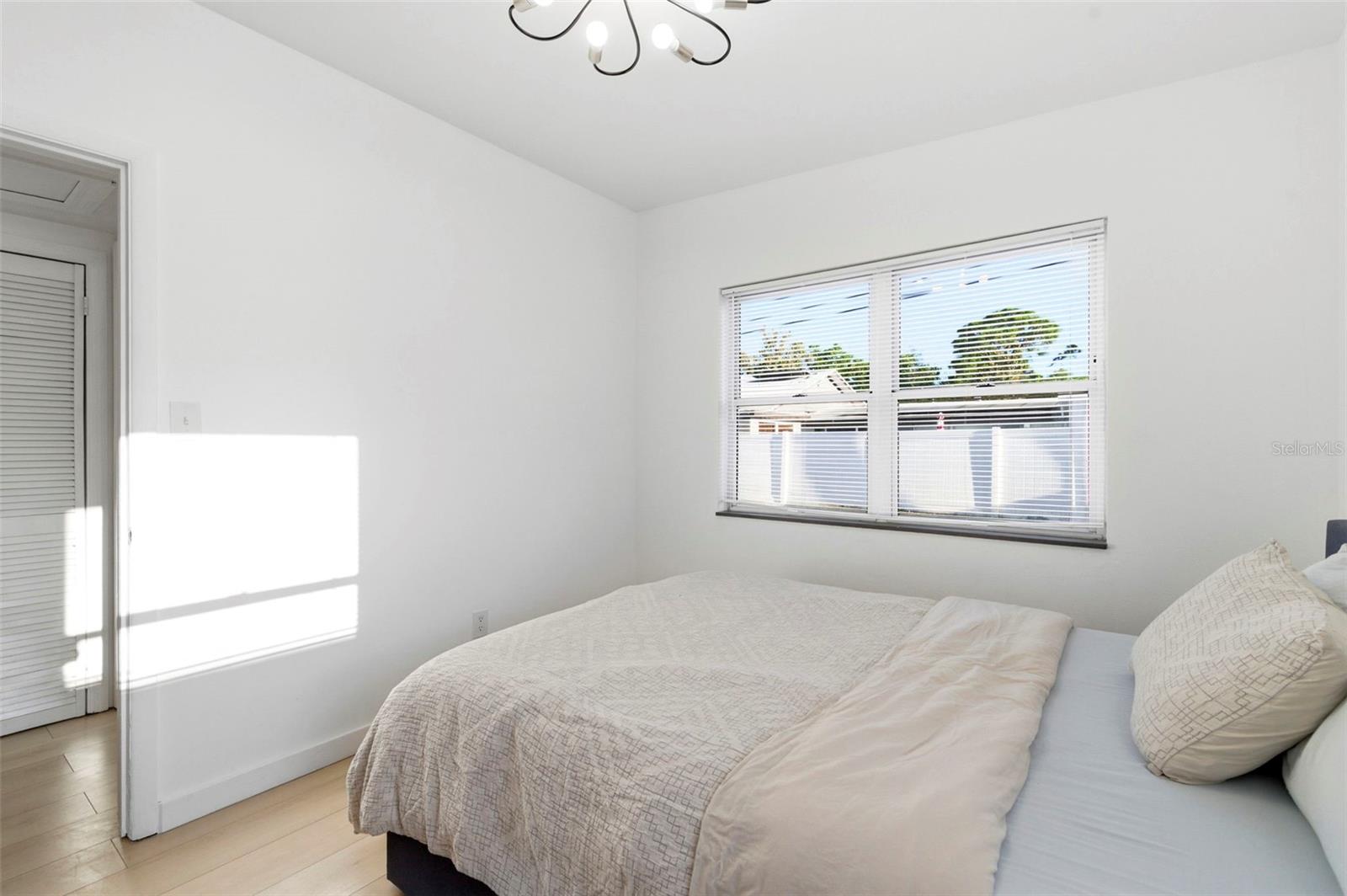 6350 HAMPTON DRIVE N, ST PETERSBURG, FL — photo 25