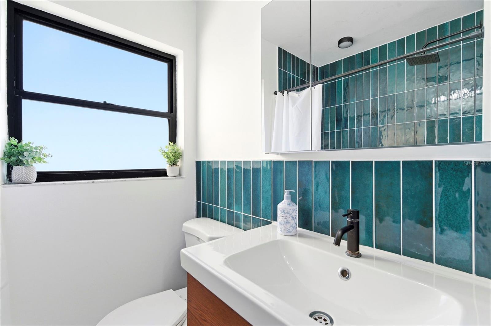 6350 HAMPTON DRIVE N, ST PETERSBURG, FL — photo 27