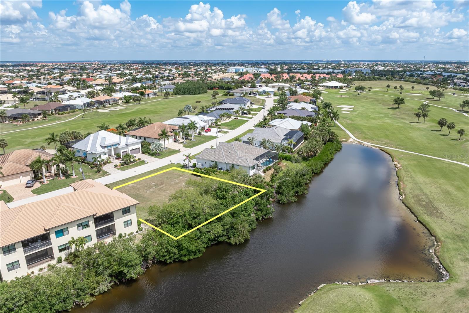 2053 PADRE ISLAND DR, PUNTA GORDA, FL — photo 11