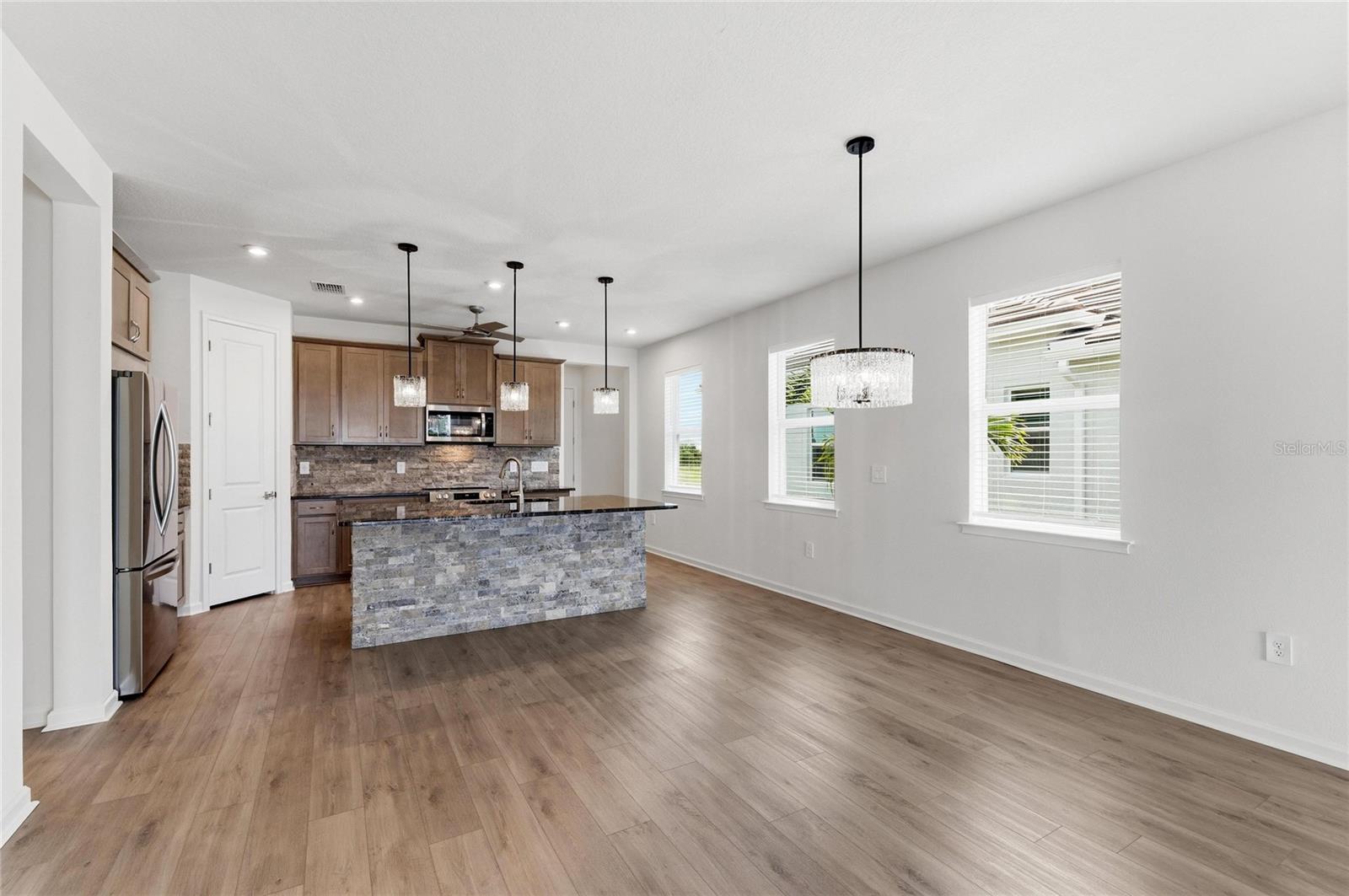 11566 BOUNDLESS TER, VENICE, FL — photo 21