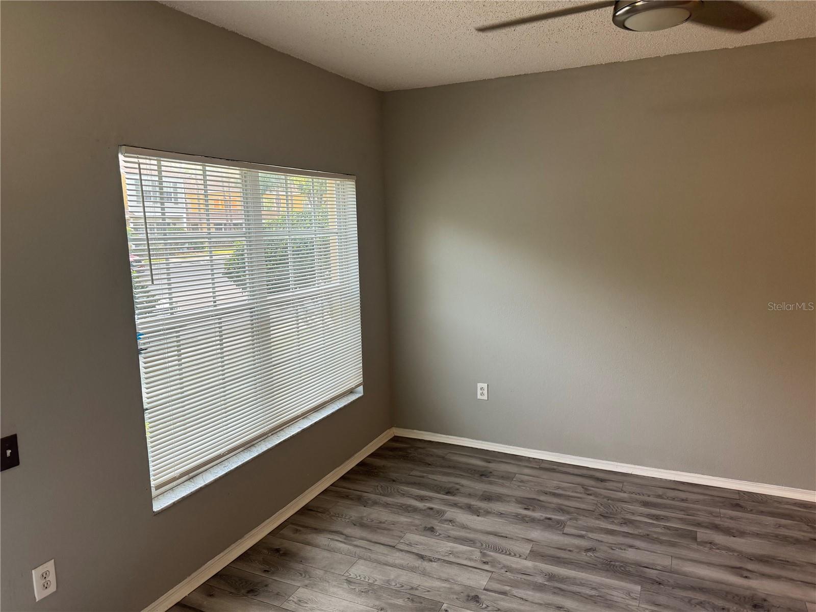 30059 GRANDA HILLS CT, WESLEY CHAPEL, FL — photo 2