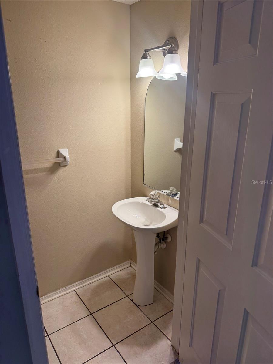 30059 GRANDA HILLS CT, WESLEY CHAPEL, FL — photo 4