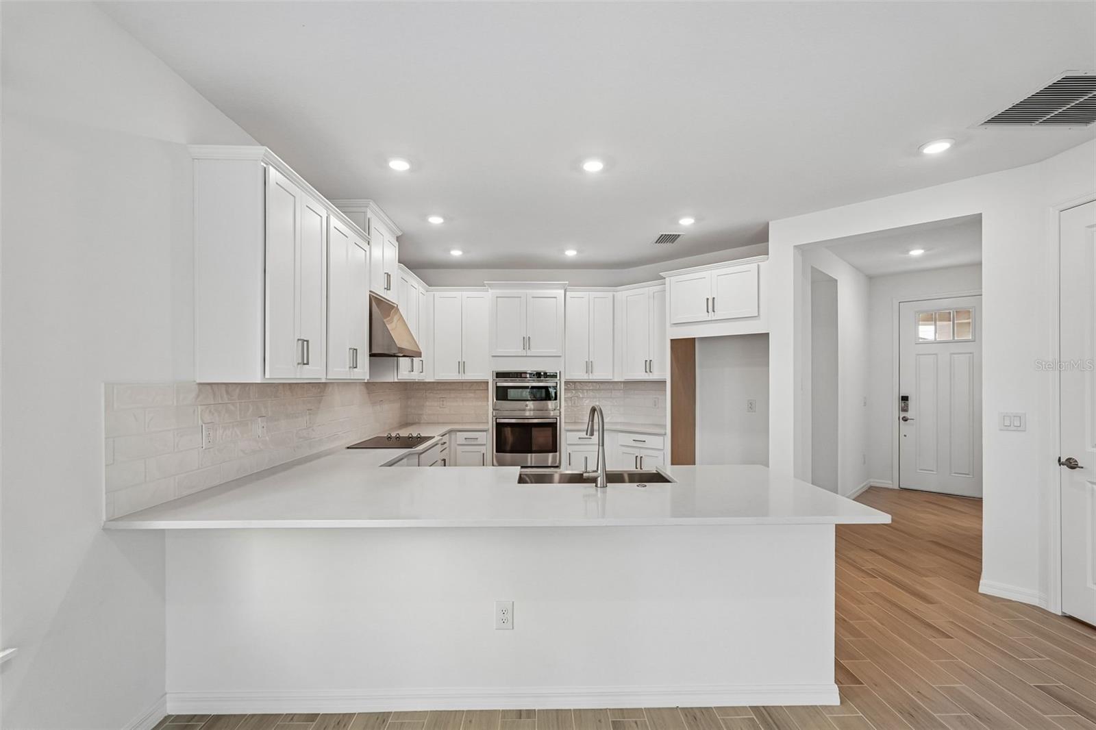 7008 FOXBORO WAY, NOKOMIS, FL — photo 11