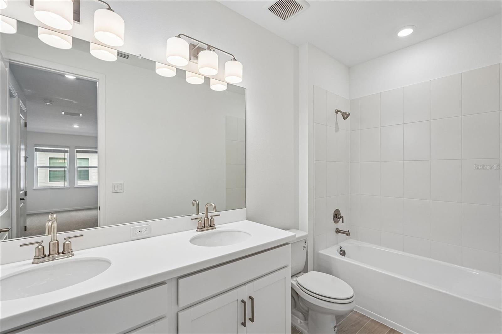 7008 FOXBORO WAY, NOKOMIS, FL — photo 25