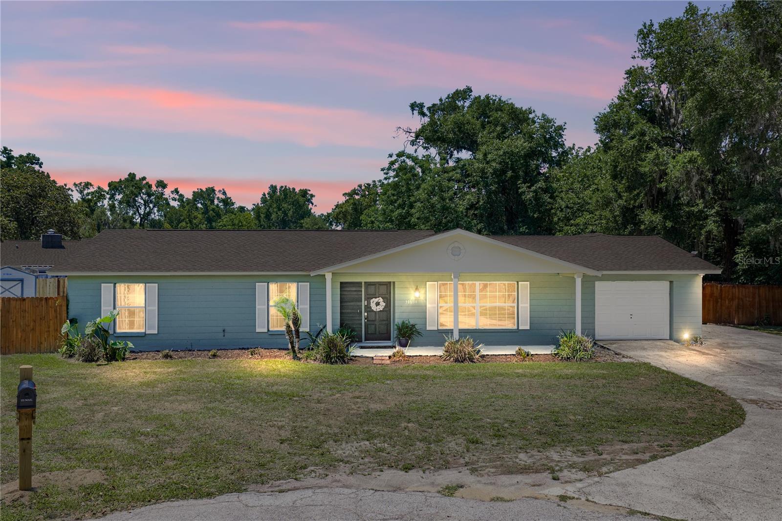37634 HIDDEN PARK CT, DADE CITY, FL