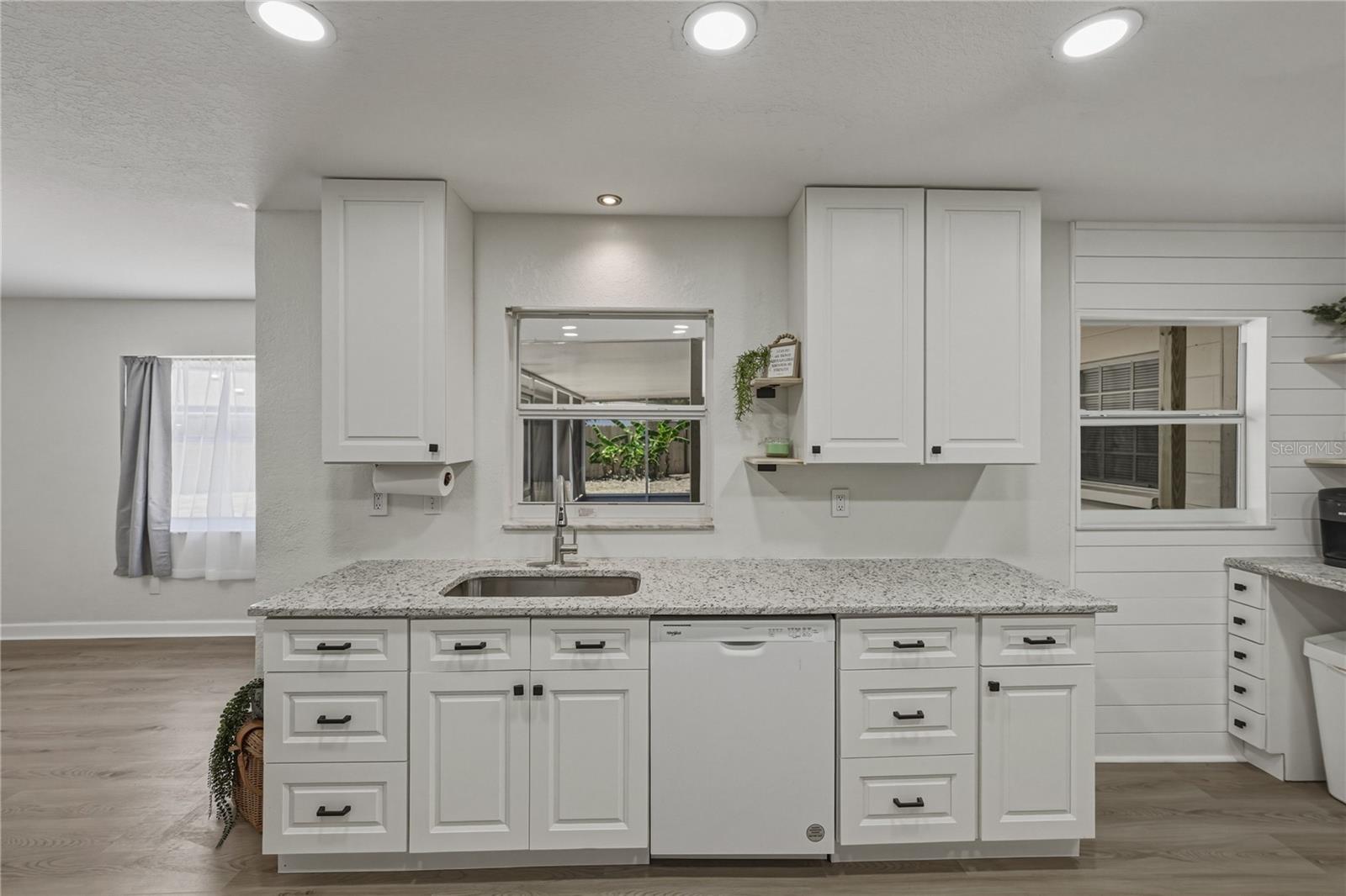 37634 HIDDEN PARK CT, DADE CITY, FL — photo 15