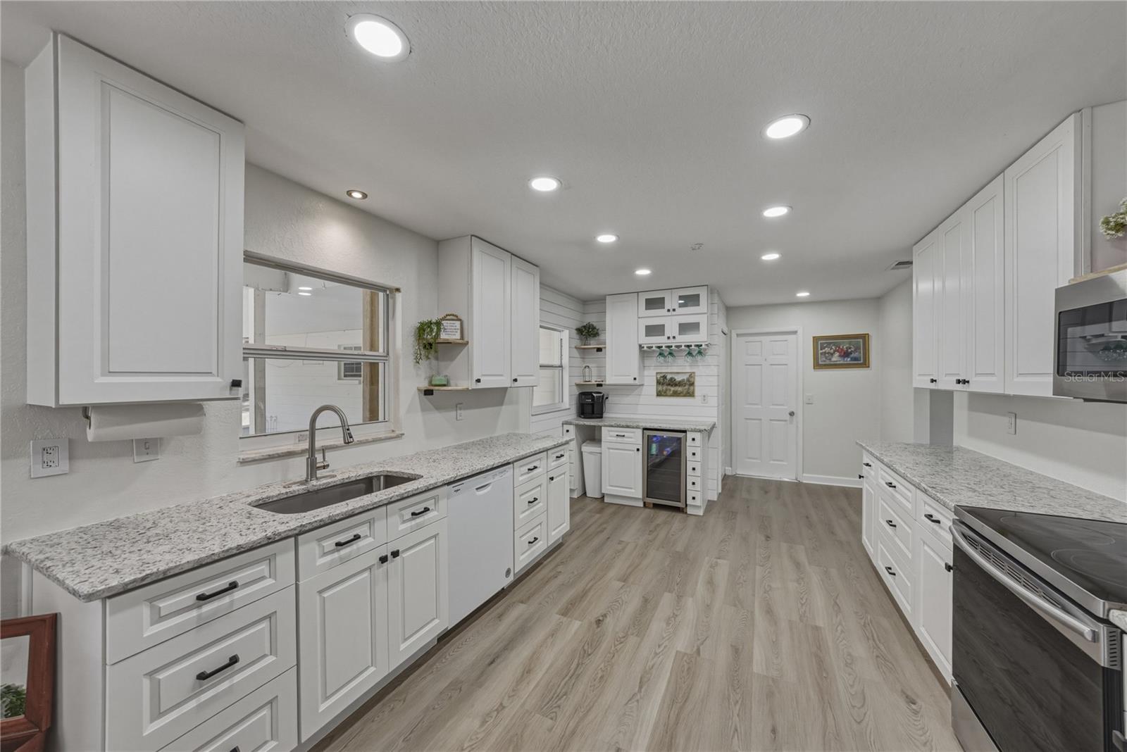 37634 HIDDEN PARK CT, DADE CITY, FL — photo 17
