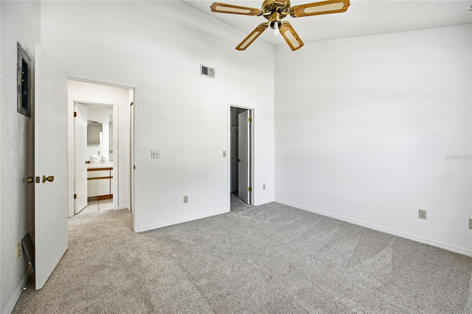 218 NW 50TH BLVD #K, GAINESVILLE, FL — photo 9