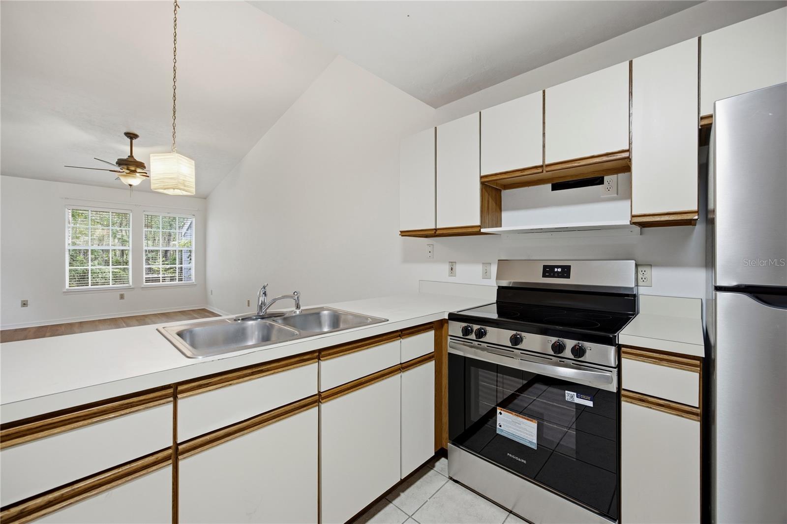 218 NW 50TH BLVD #K, GAINESVILLE, FL — photo 14