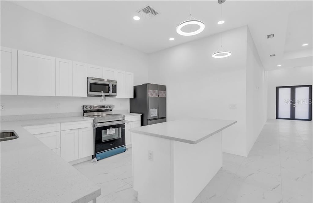 3101 NW 42ND PL, CAPE CORAL, FL — photo 2