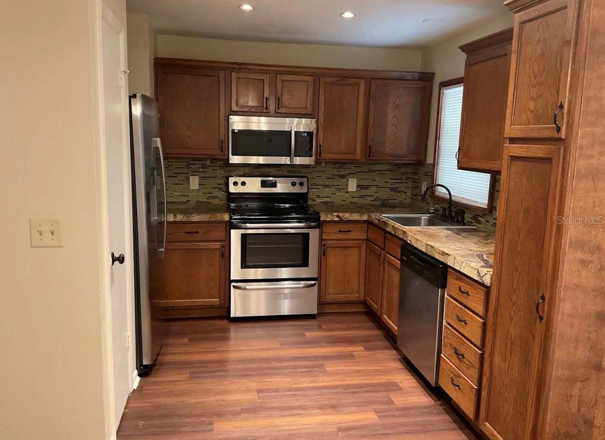 2102 MONTANA ST, ORLANDO, FL — photo 3