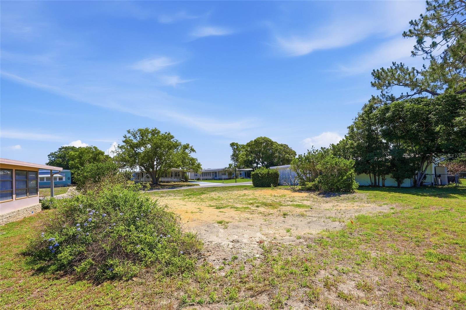 1223 NASSAU CIR, TAVARES, FL — photo 22