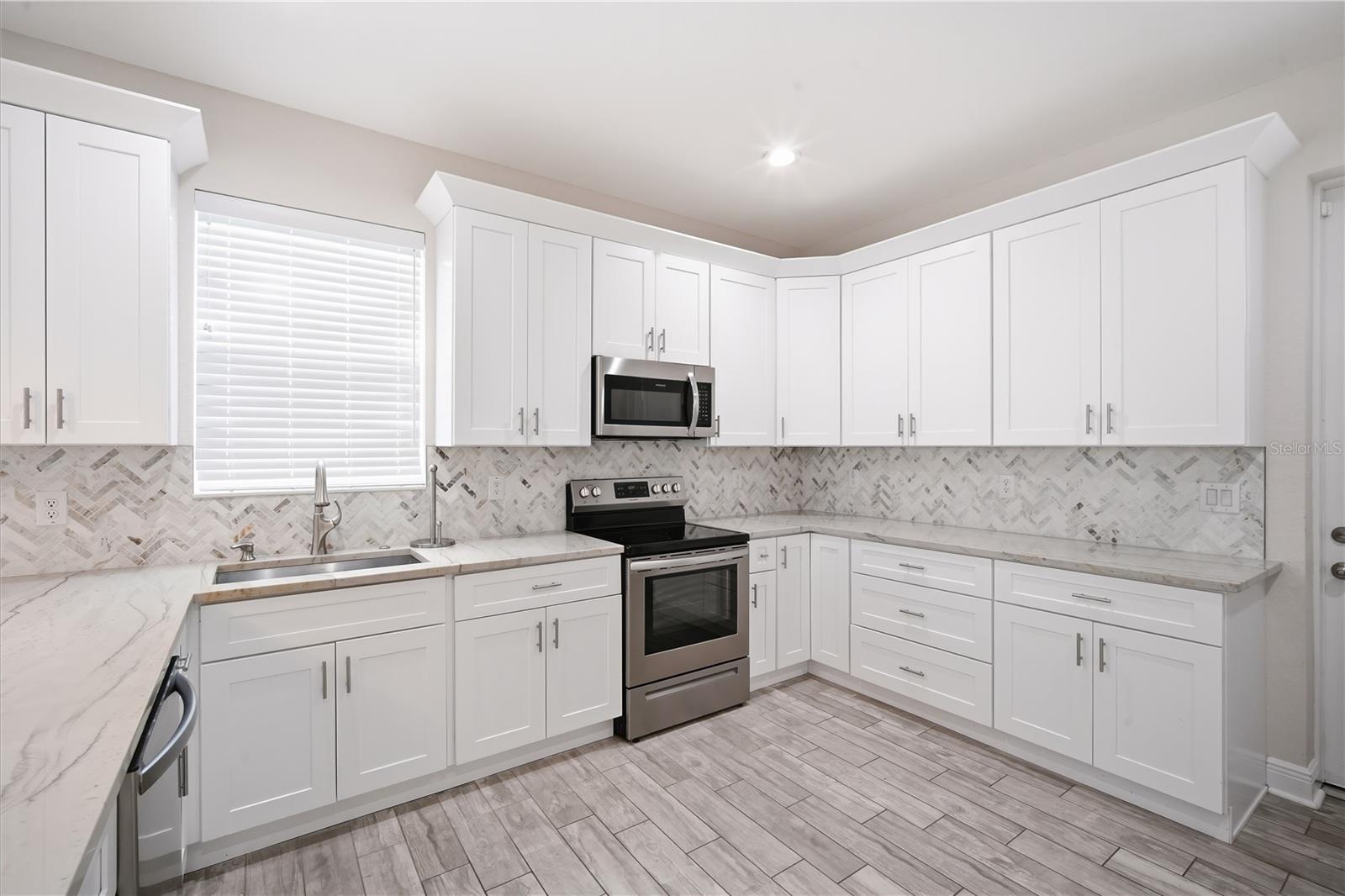 2904 BANZA ST, TAMPA, FL — photo 7