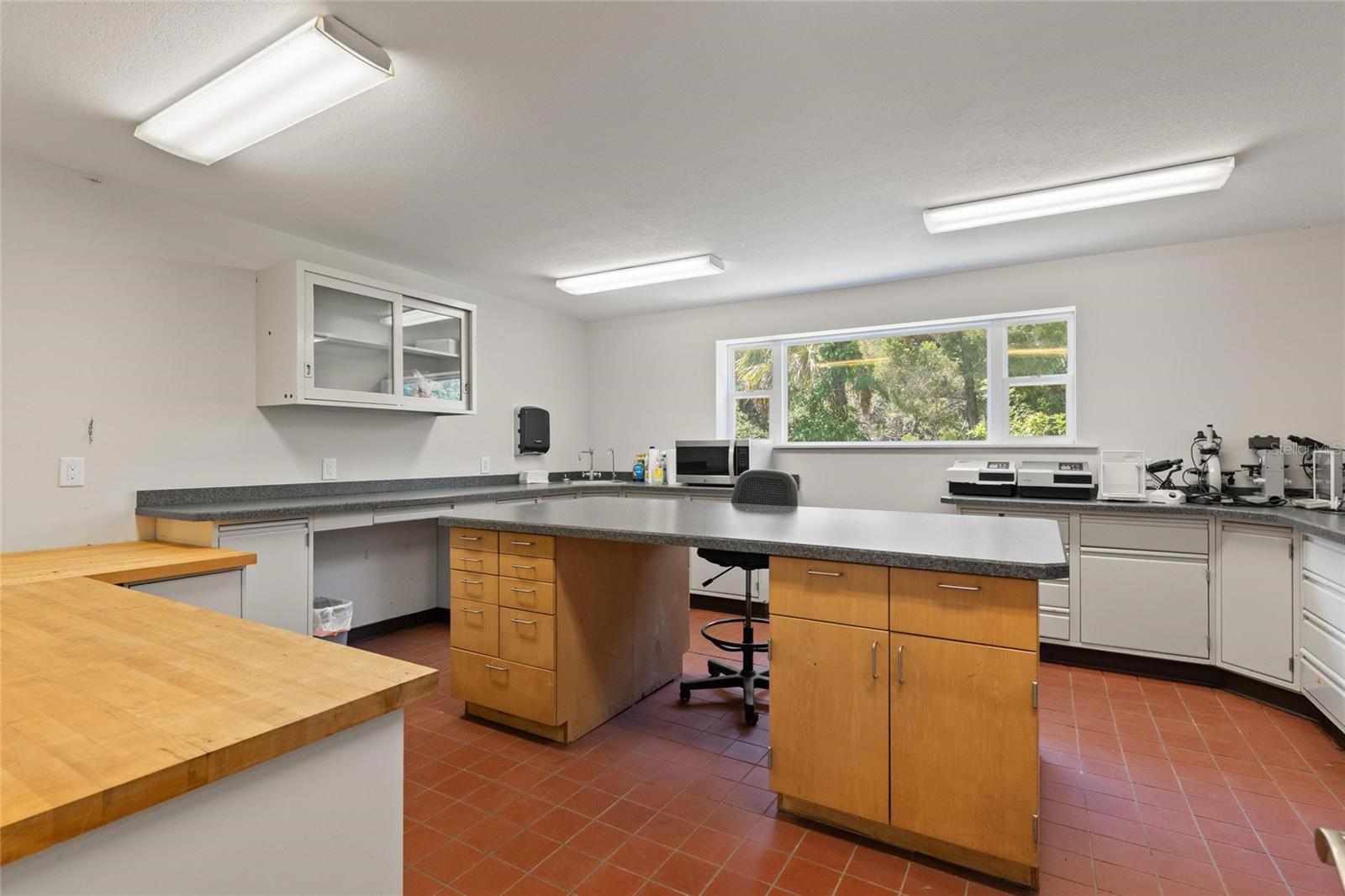 6018 & 6024 CORTEZ BLVD, WEEKI WACHEE, FL — photo 23
