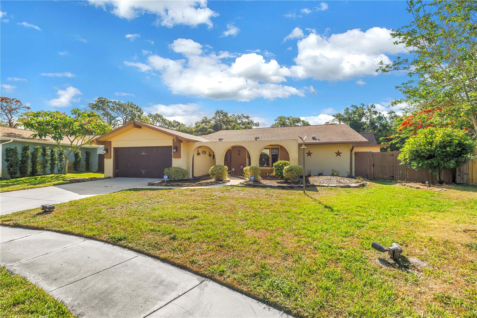 10657 DEL PRADO DR E, LARGO, FL — photo 5