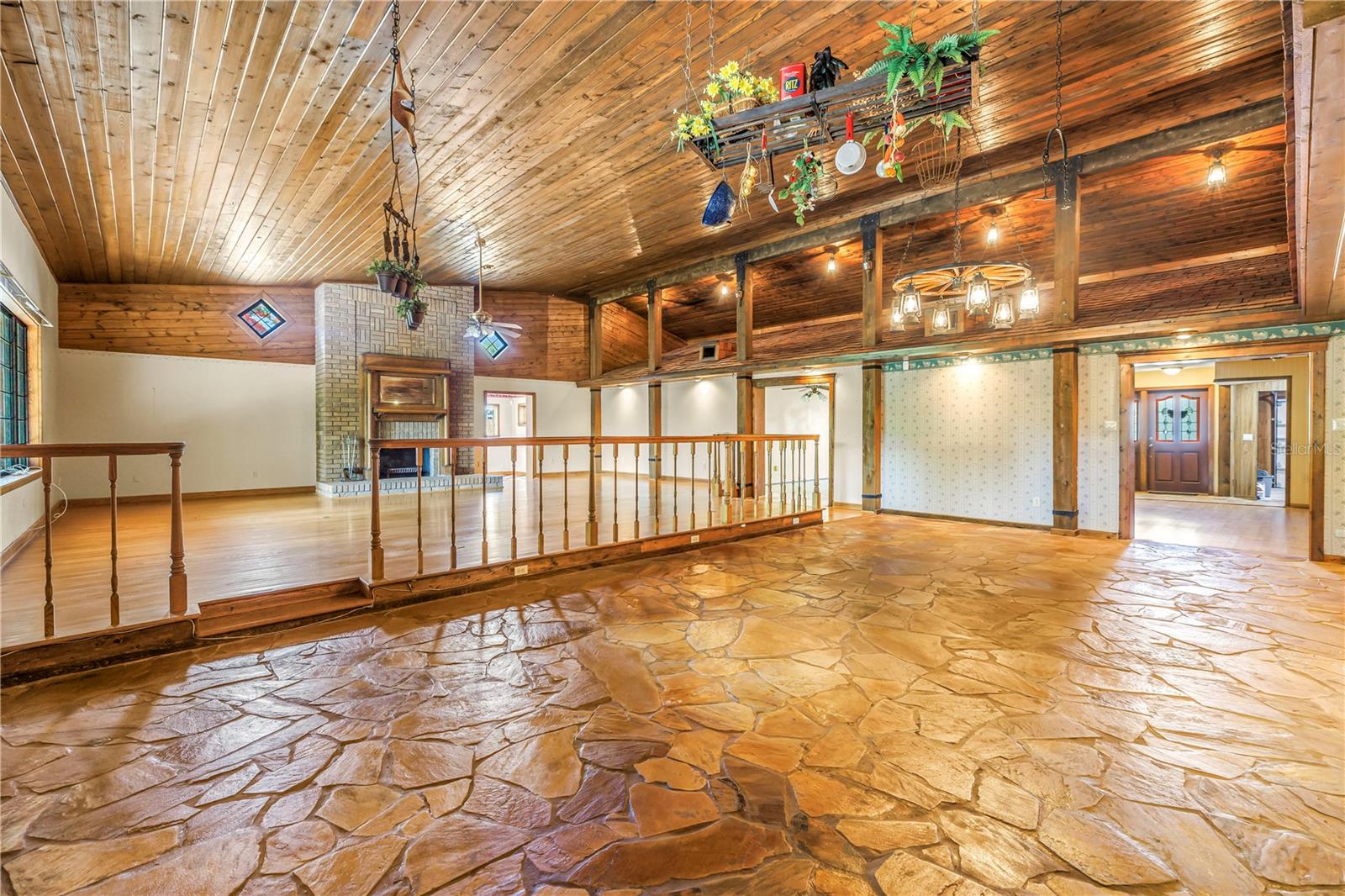 10657 DEL PRADO DR E, LARGO, FL — photo 11