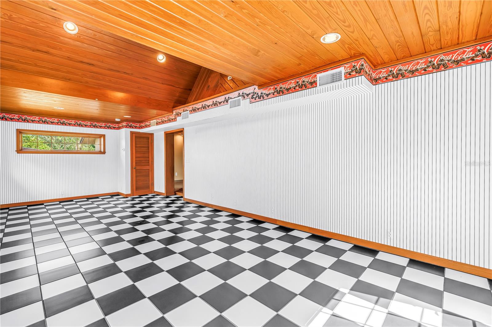 10657 DEL PRADO DR E, LARGO, FL — photo 20