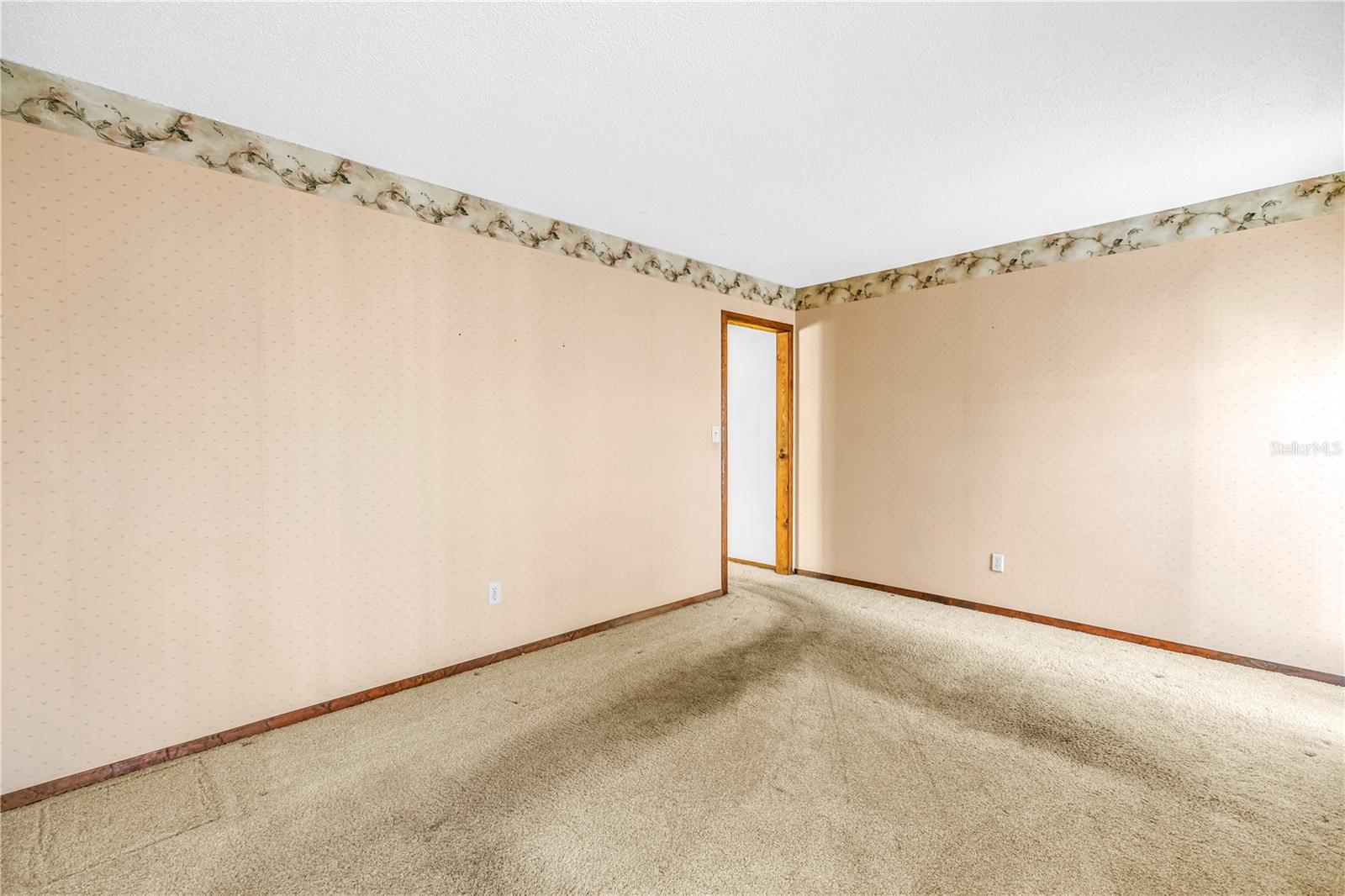 10657 DEL PRADO DR E, LARGO, FL — photo 33